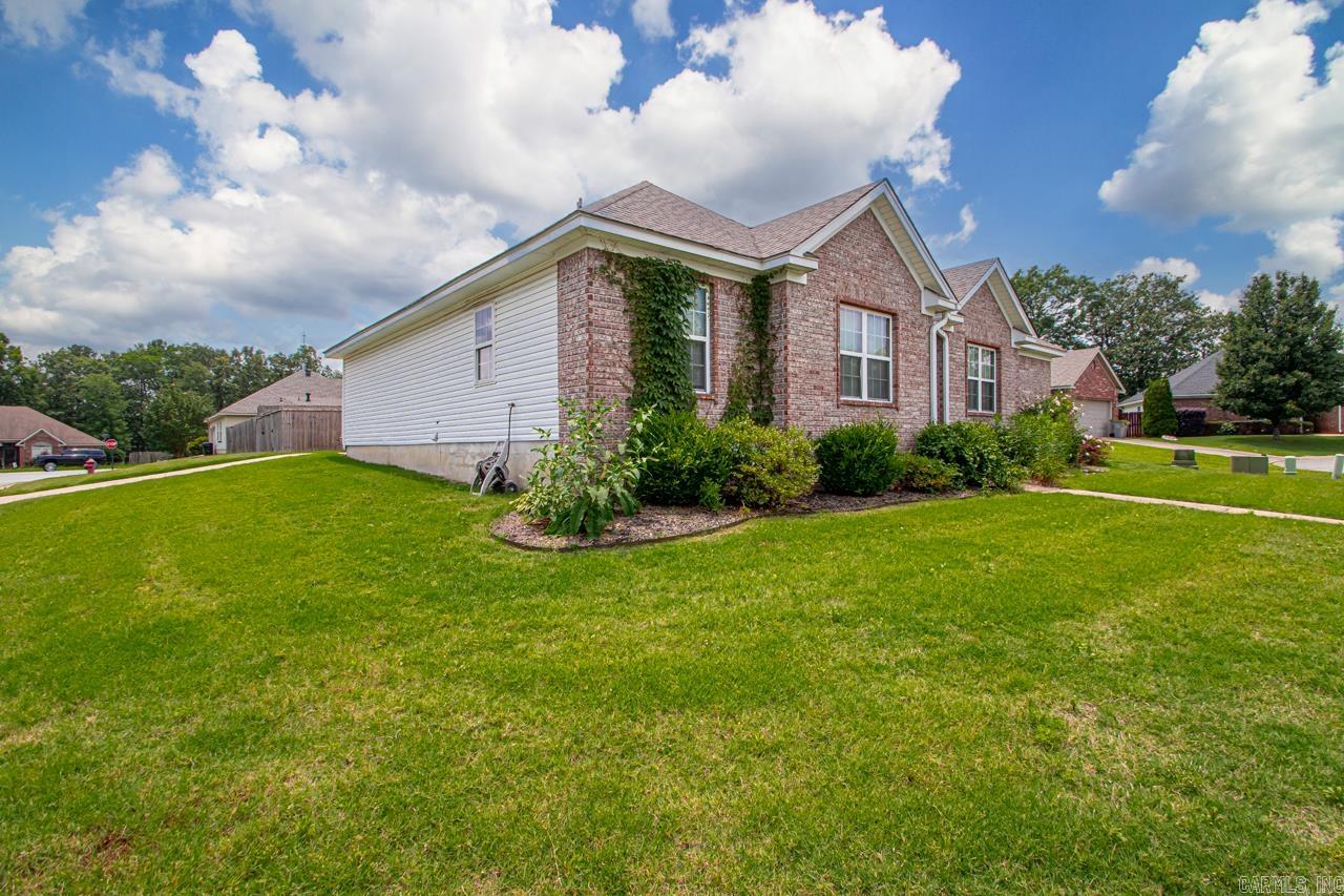 FALCON CREST - Residential