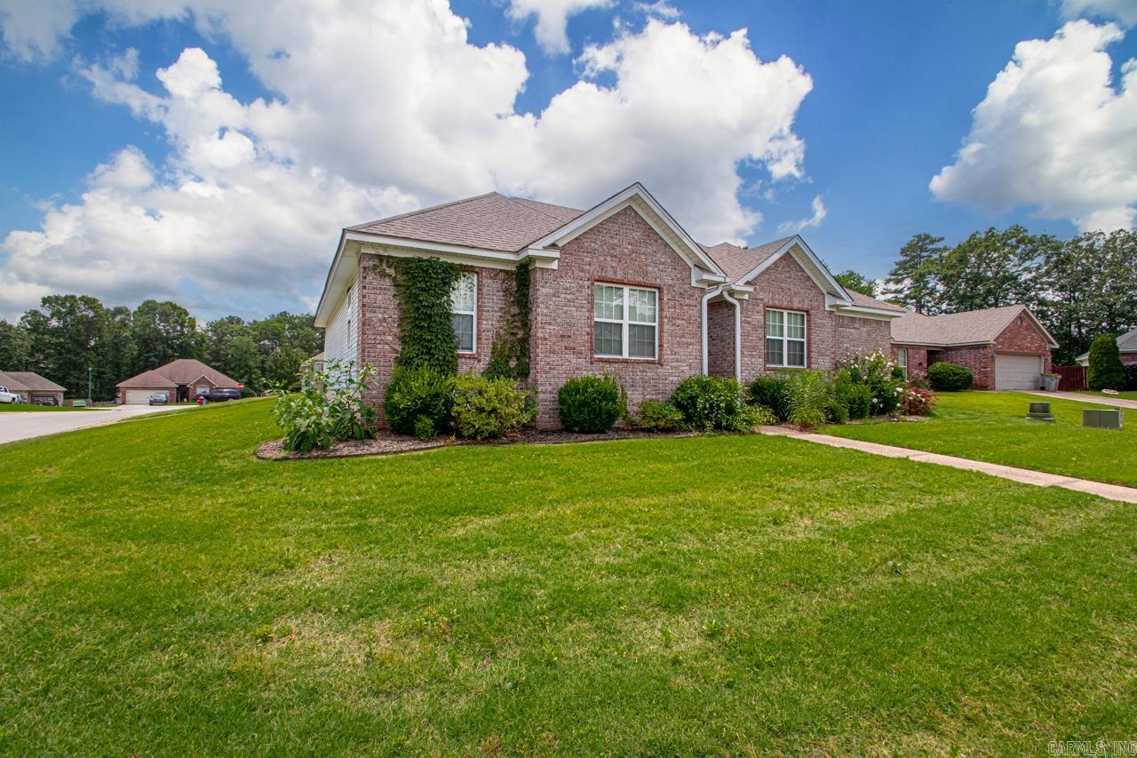 FALCON CREST - Residential