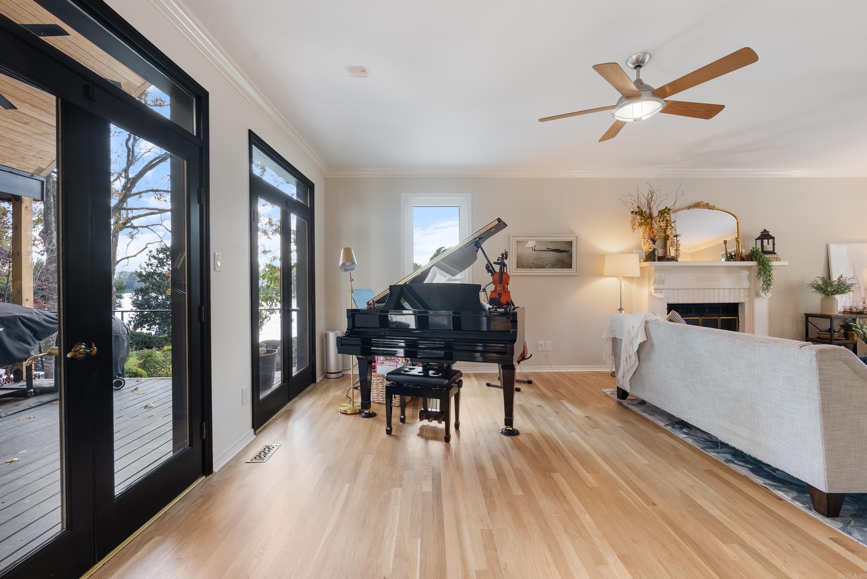 LAKEWOOD NE - Residential