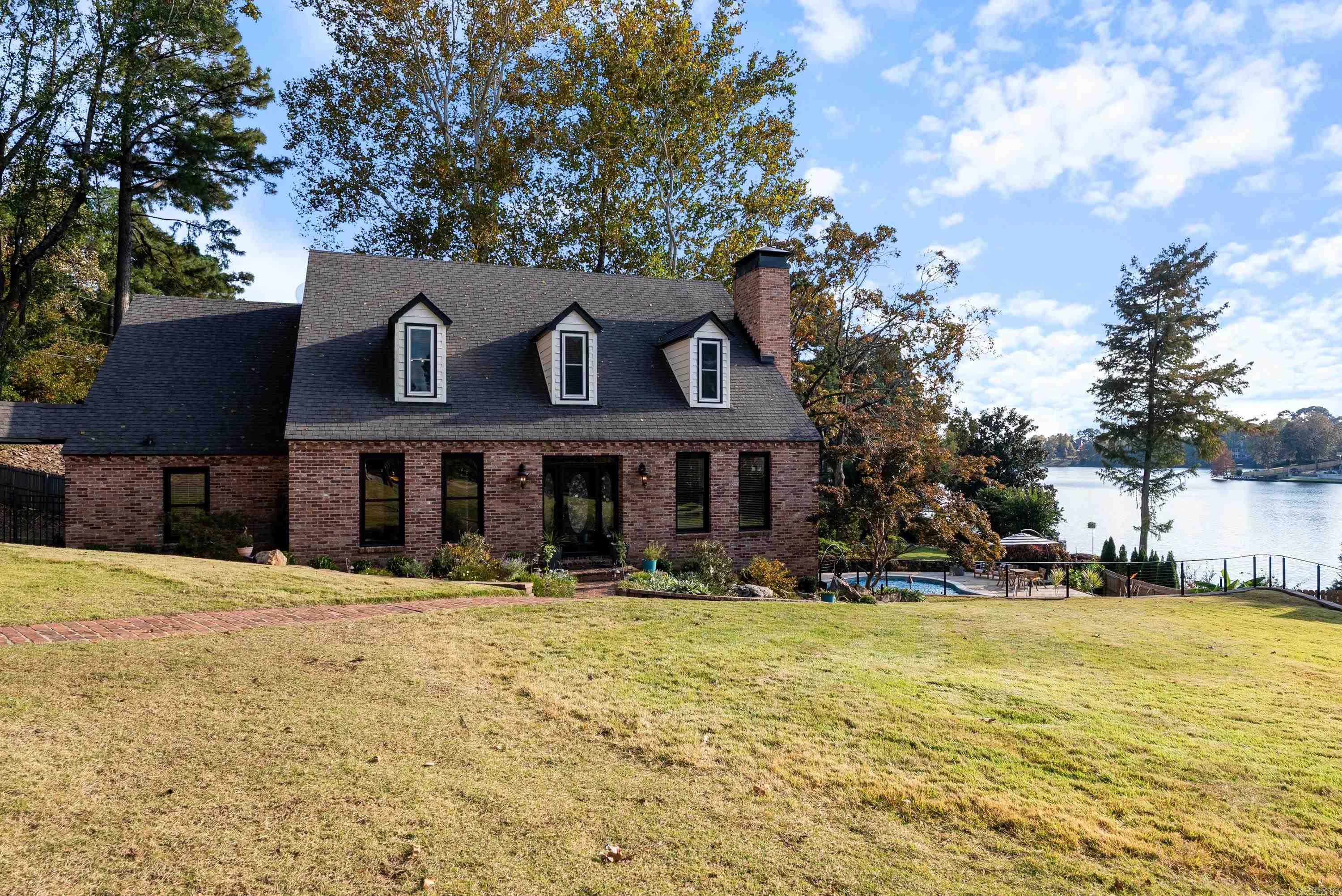 LAKEWOOD NE - Residential