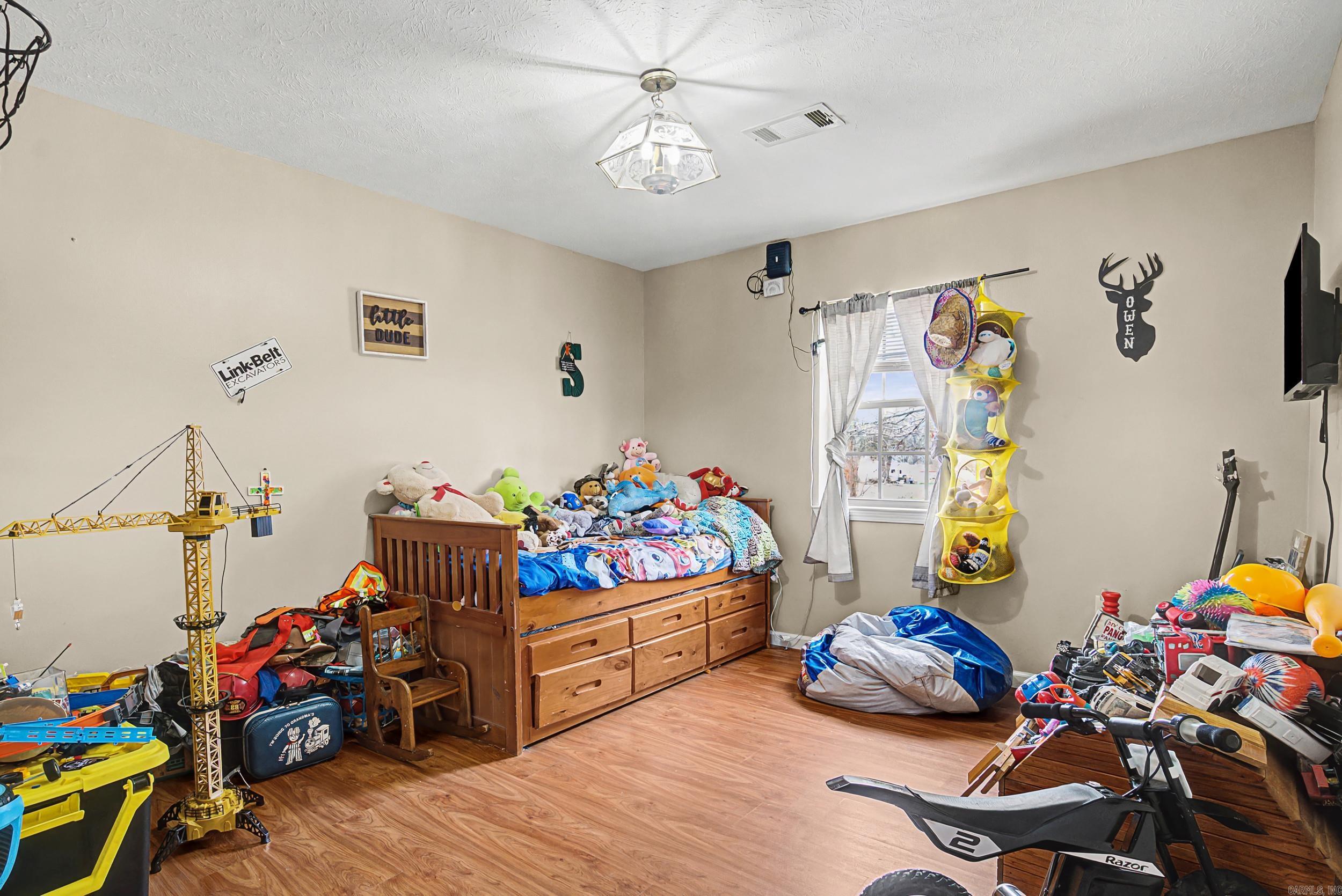 Letona Original - Residential