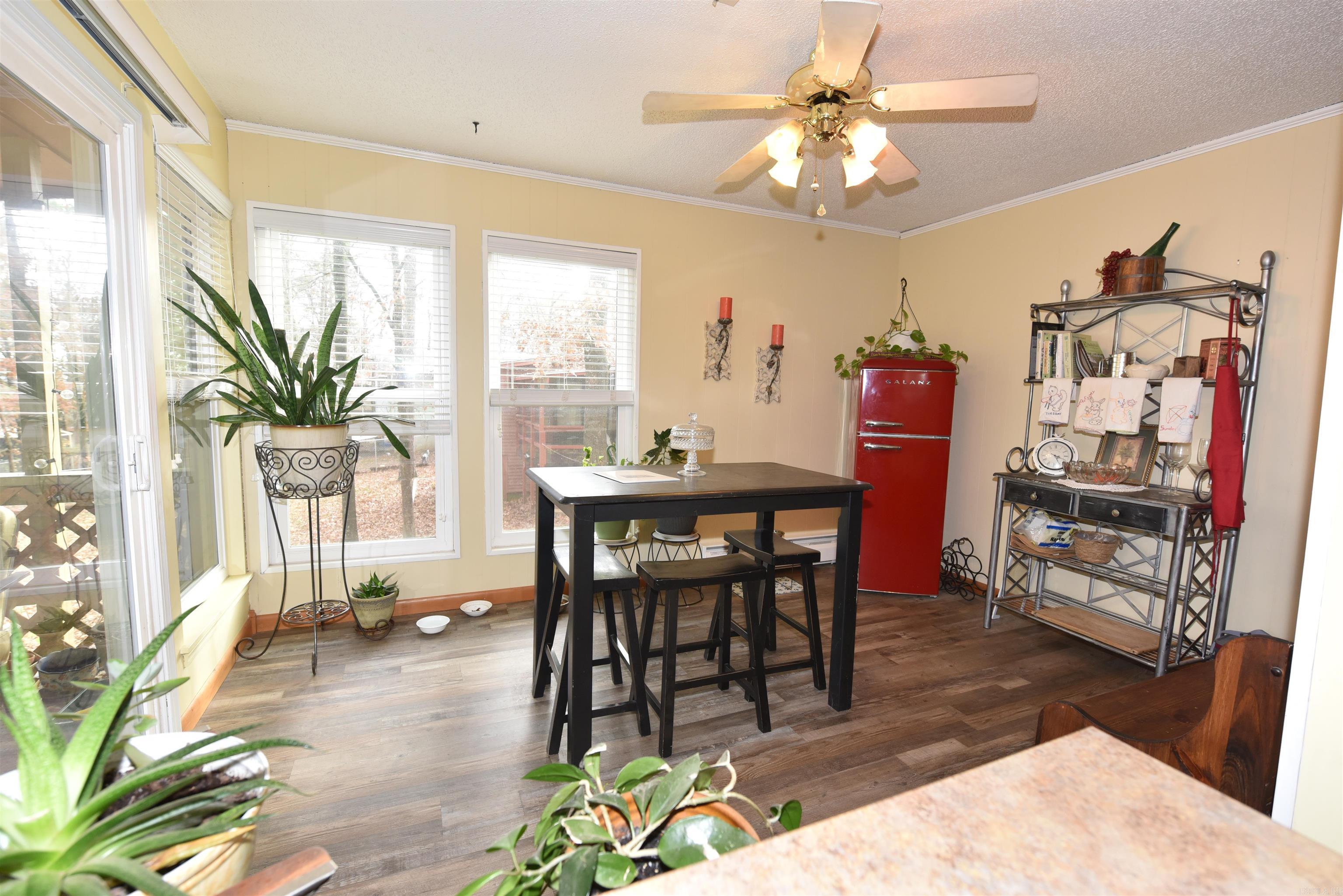 CHELSEA GLADE - Residential