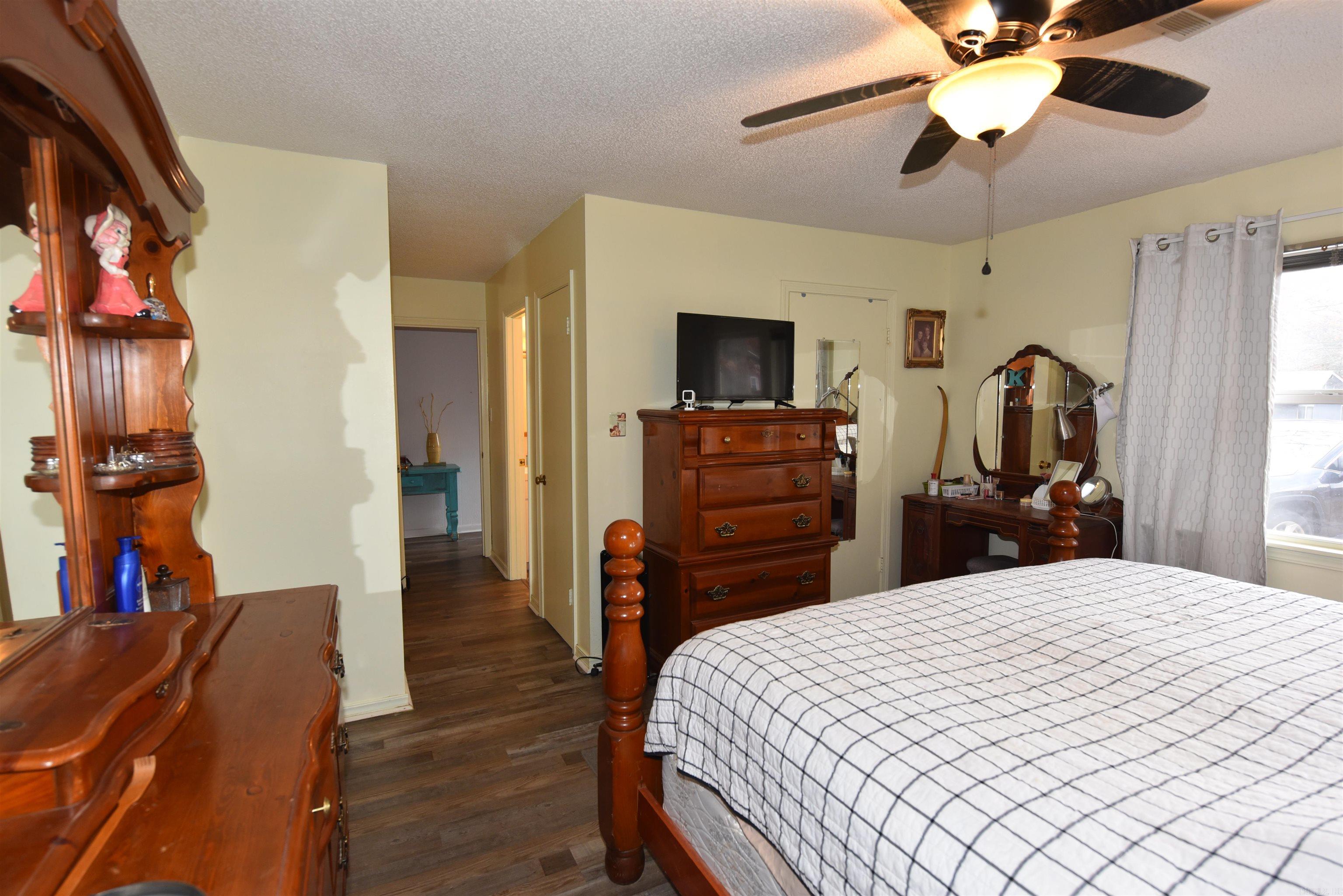 CHELSEA GLADE - Residential