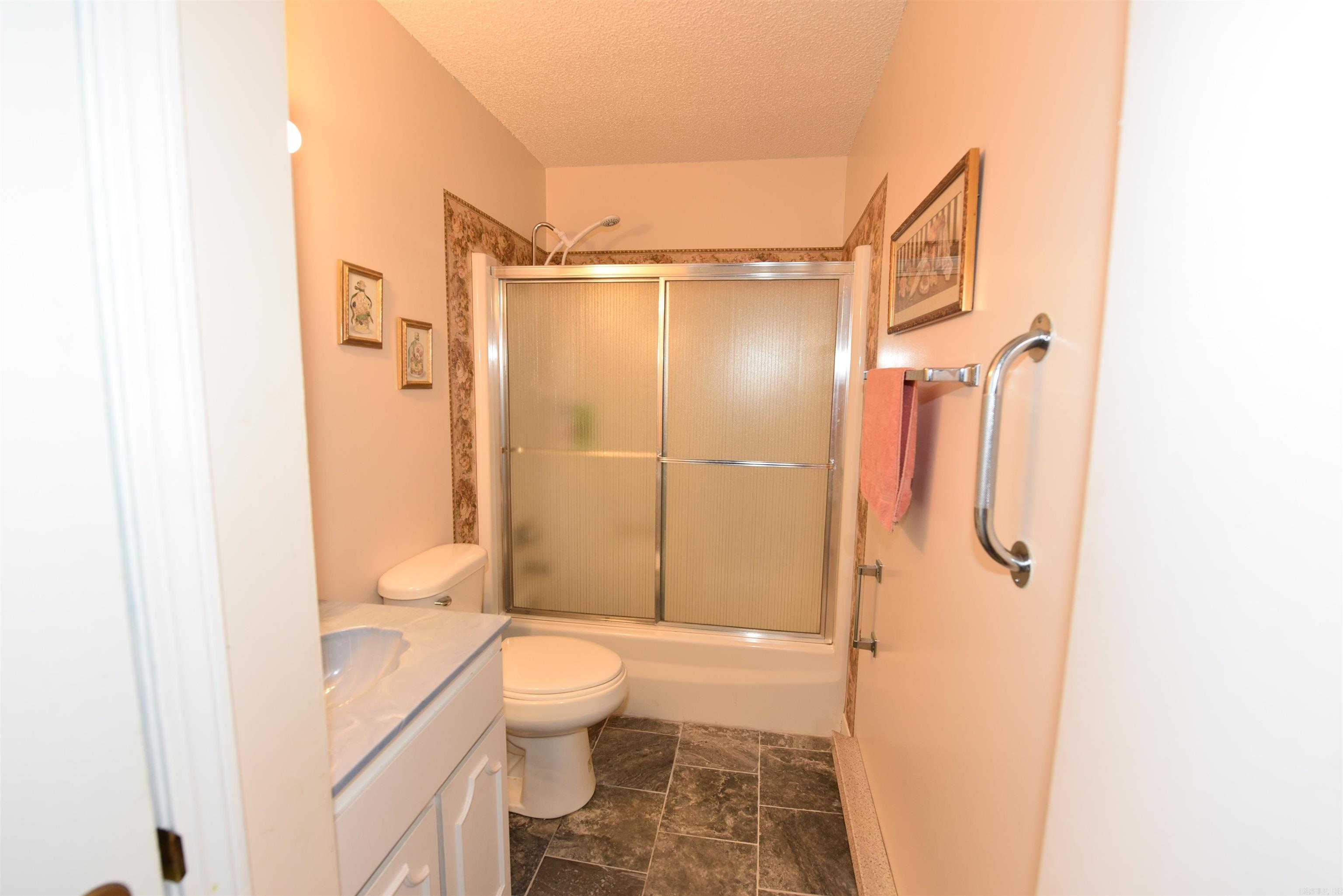 CHELSEA GLADE - Residential