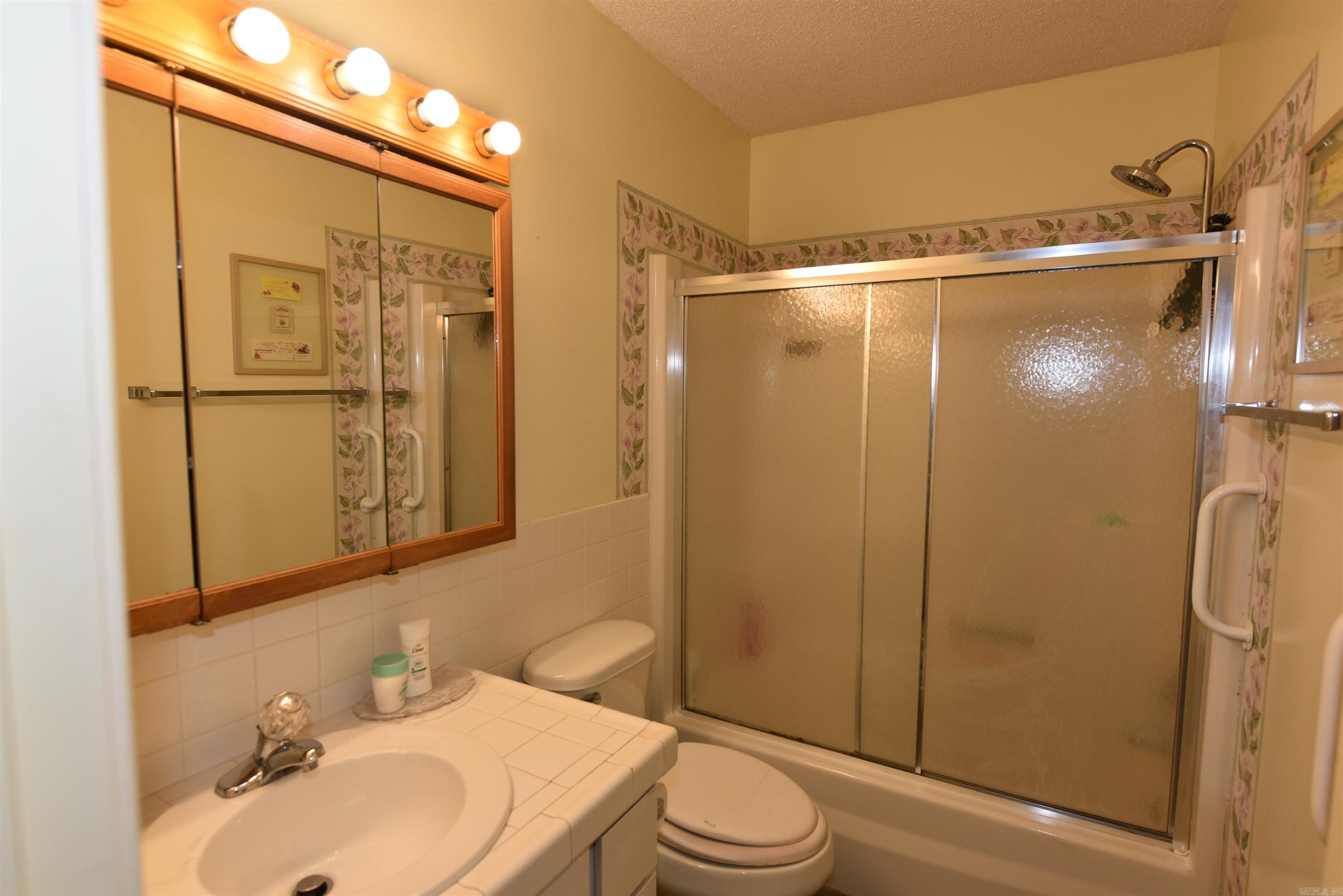 CHELSEA GLADE - Residential