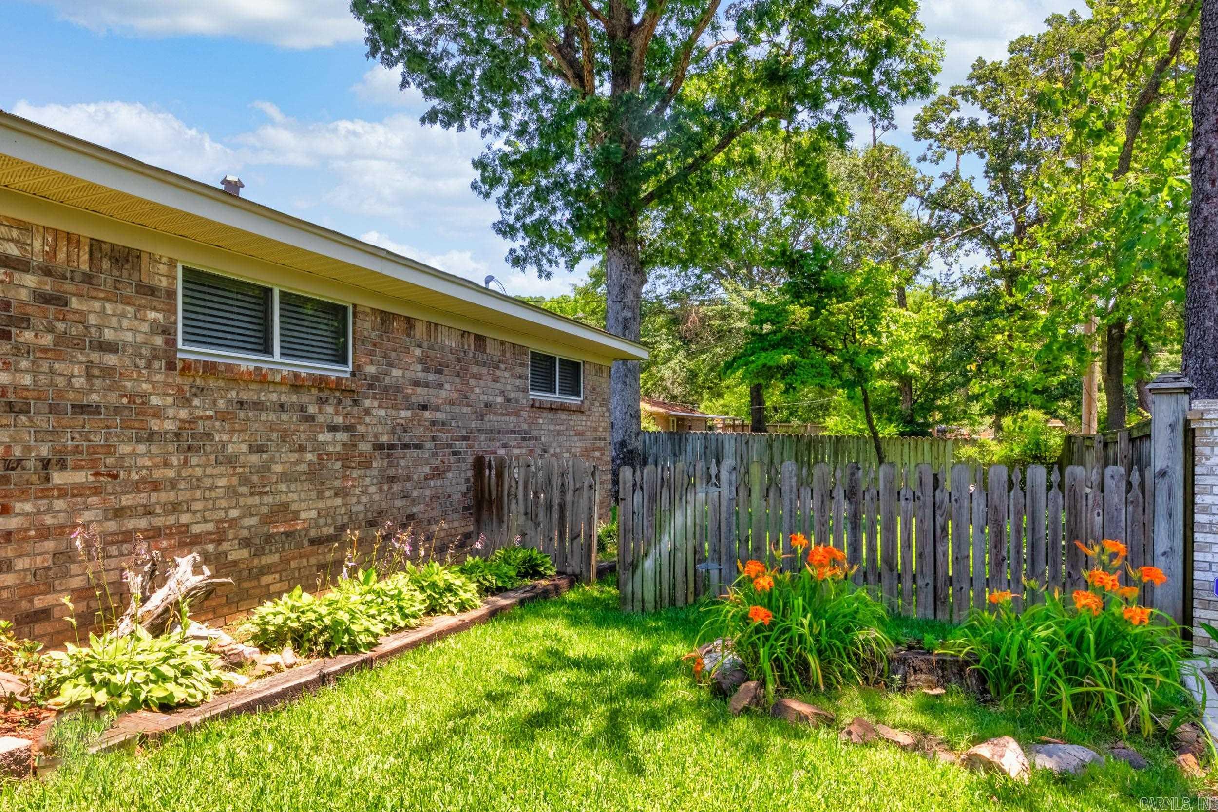 LINDENWOOD - Residential