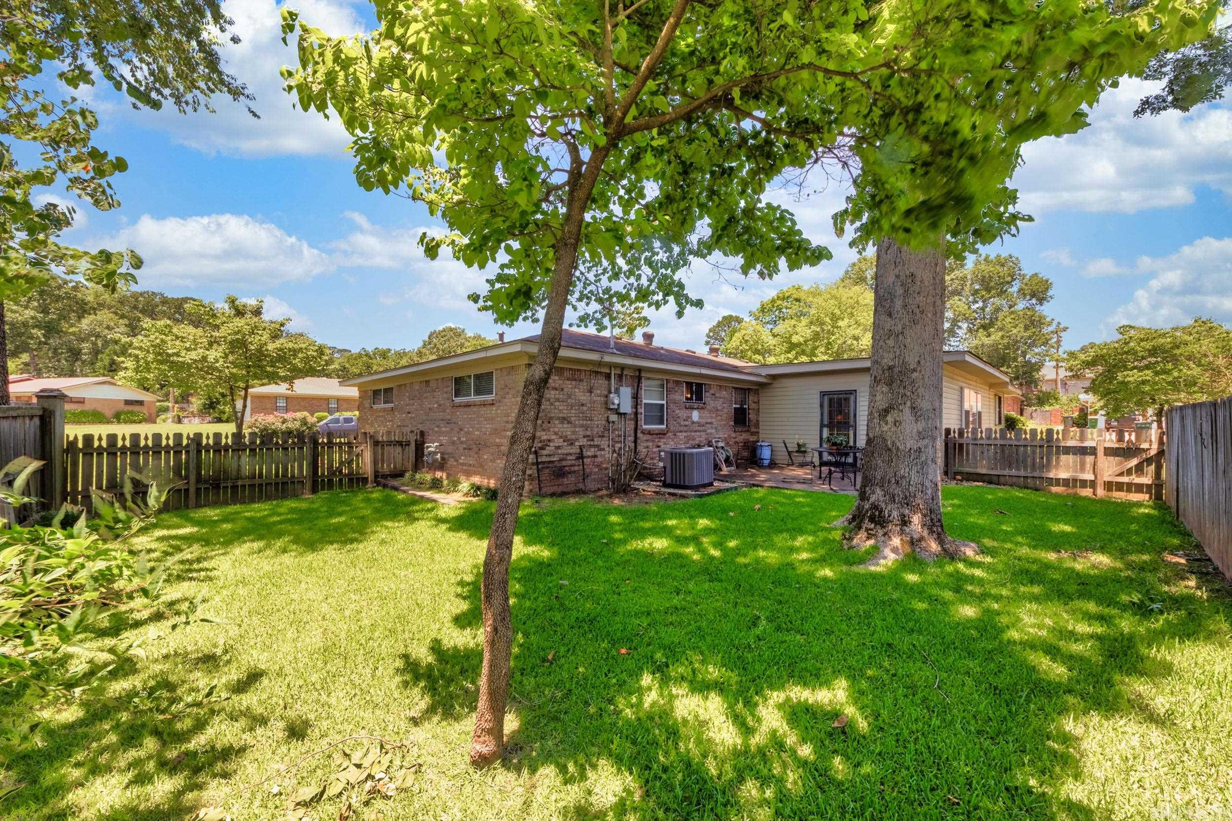 LINDENWOOD - Residential