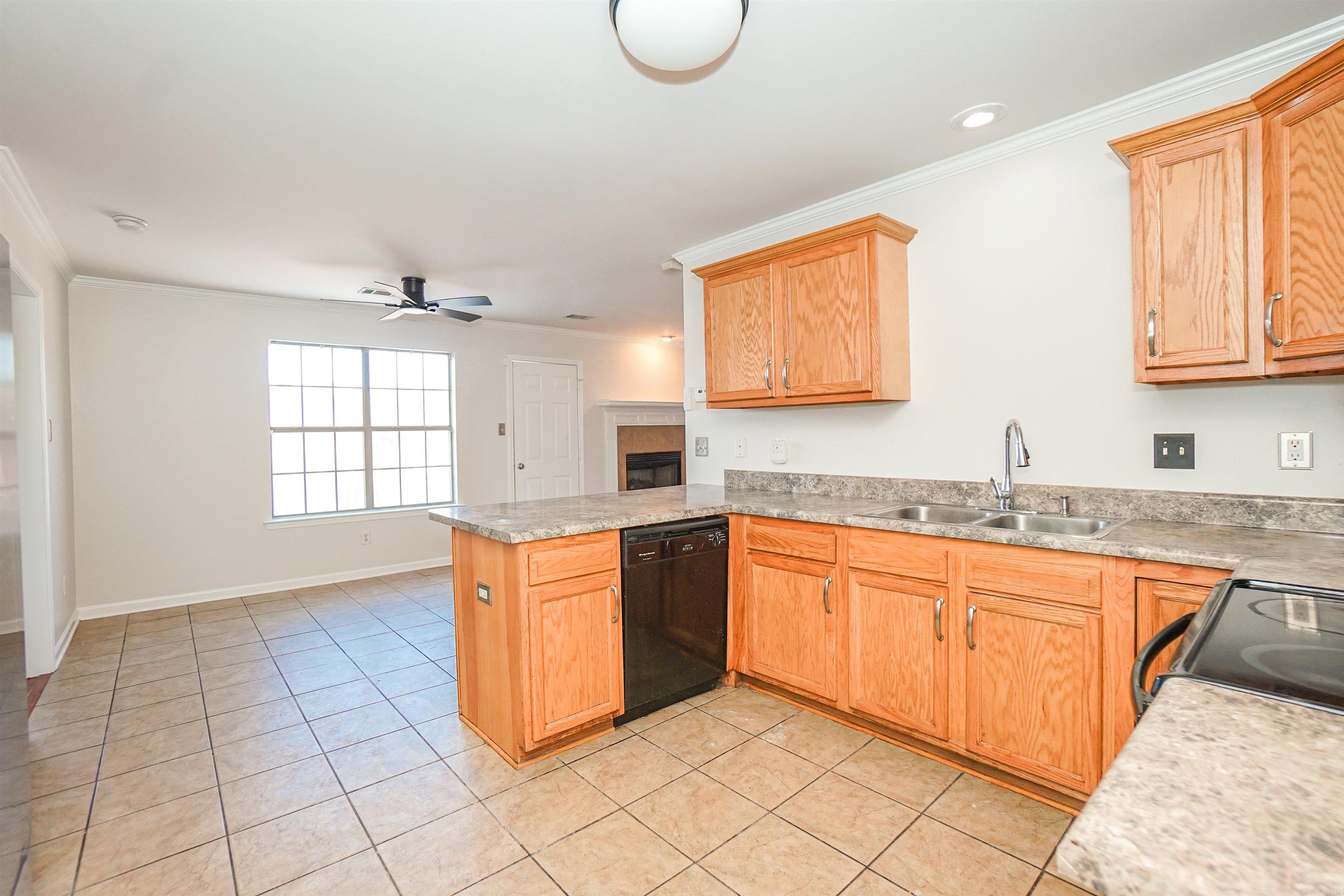 Greenwood Acres Blvd - Residential