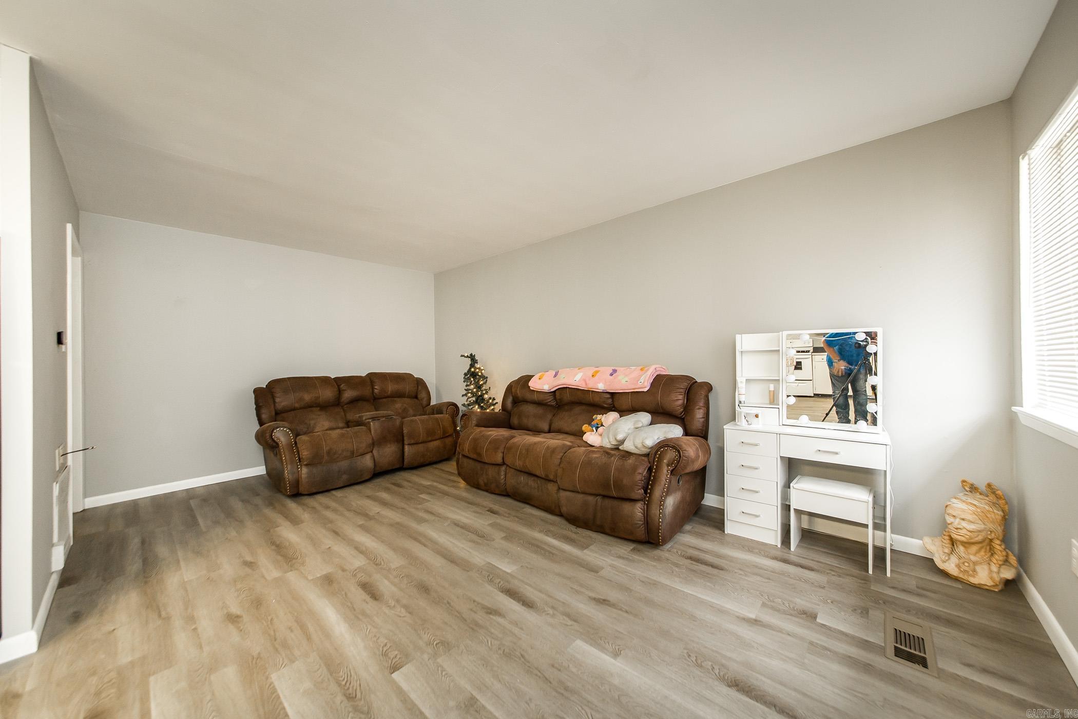 Bellevue L1 - Residential Income