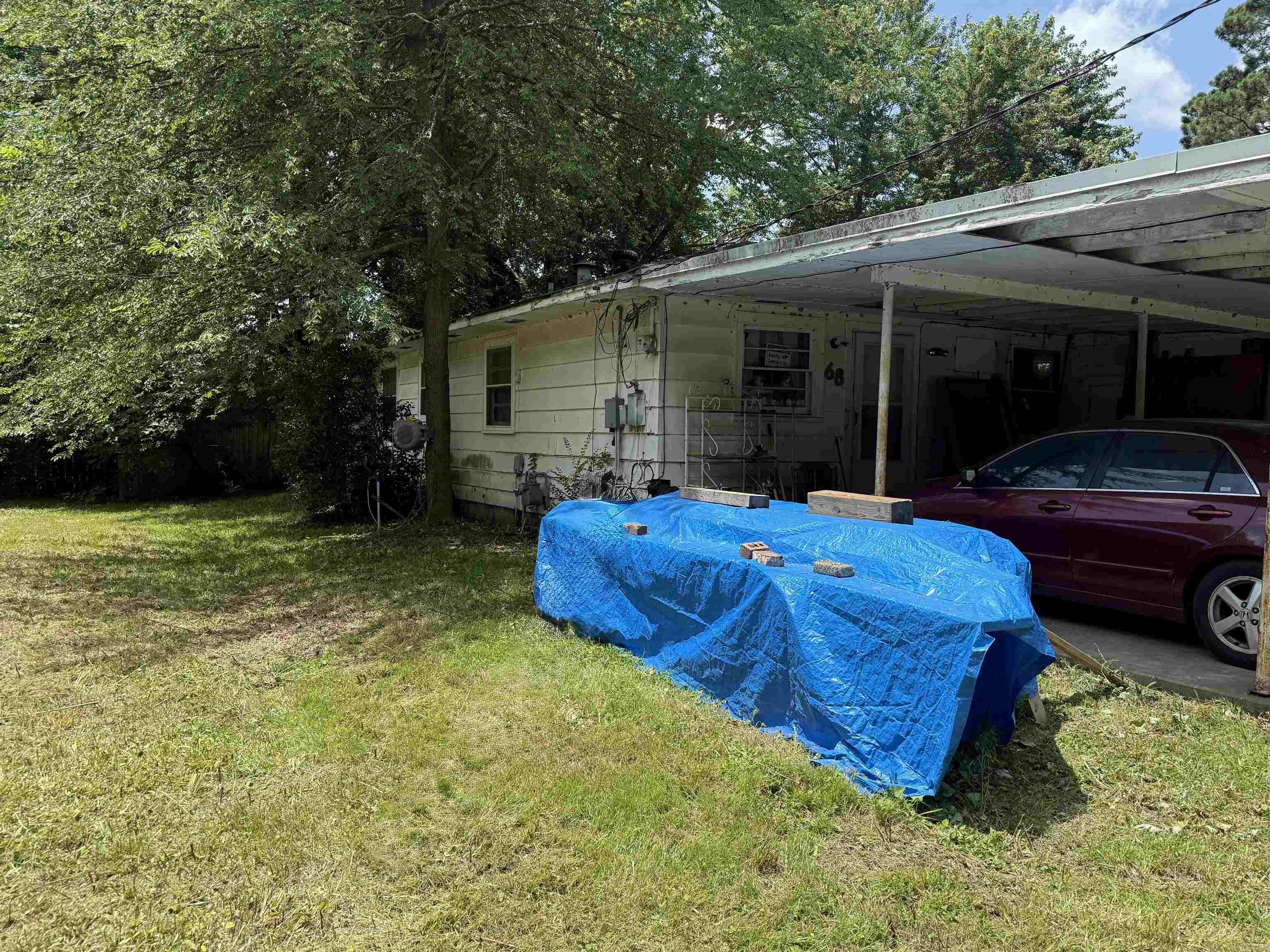 Looking for that lake life? This vintage 3BR/1BA home is located at Lake Conway on a double lot and features well maintained and unique solid wood built-ins, a large living area and well apportioned bedrooms. It has a new roof (2024), new HVAC (2023), updated plumbing (2021) and is a block from Lake Conway to live all your lake life dreams! While city water, it does have a new well that could be used. Whether you’re an investor or just someone who loves the Lake and has a DIY spirit, this is a great opportunity to make it just the way you want to! Two additional lots directly across the street are also available.