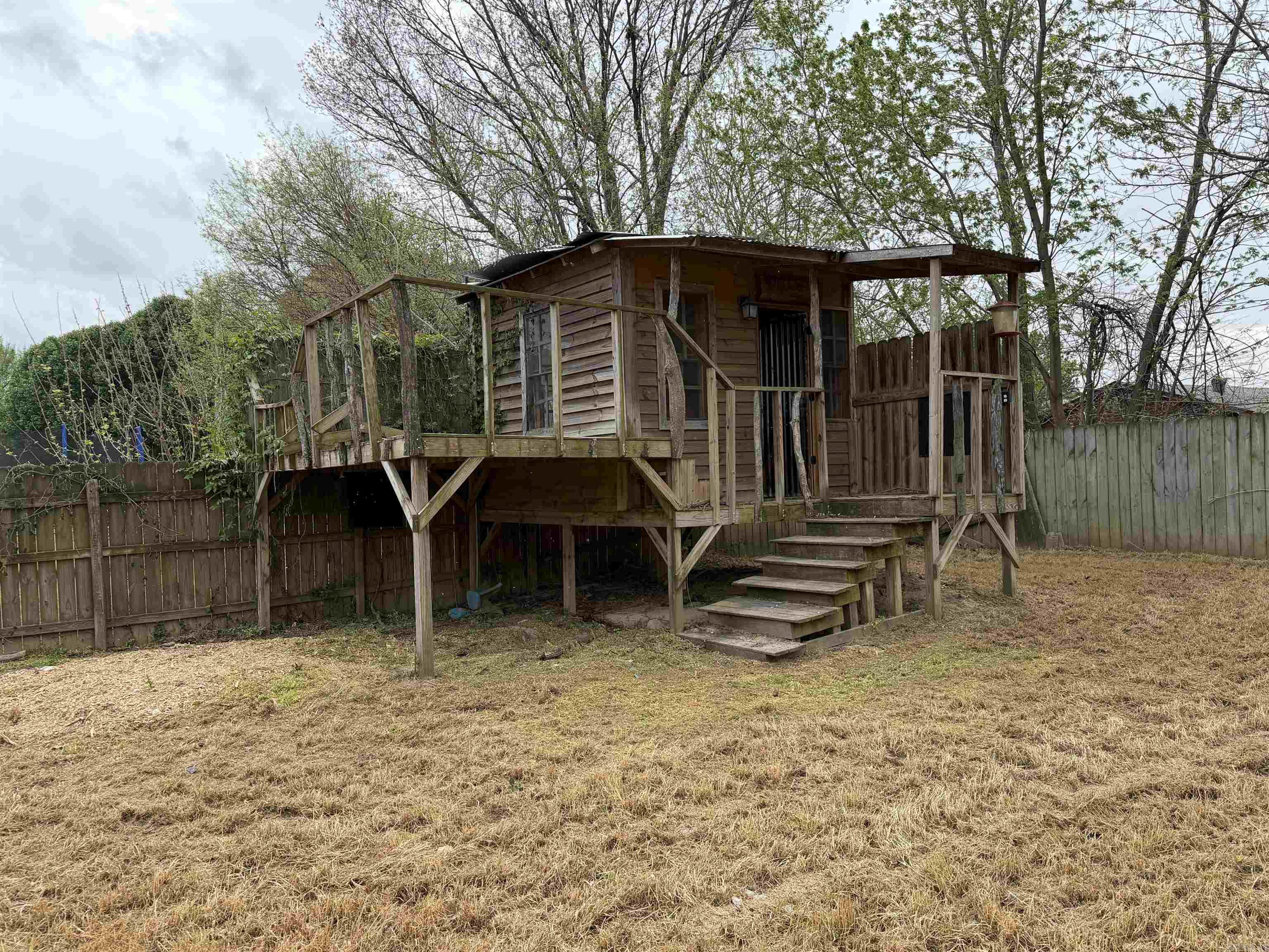 WOODLAND TRAILS - Residential