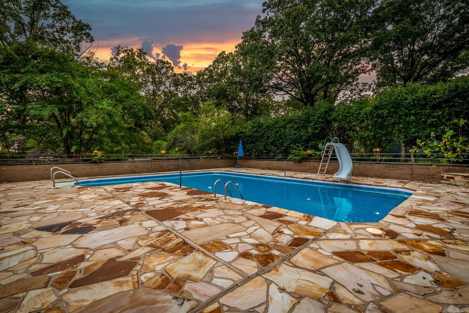 PLEASANT VALLEY - Residential