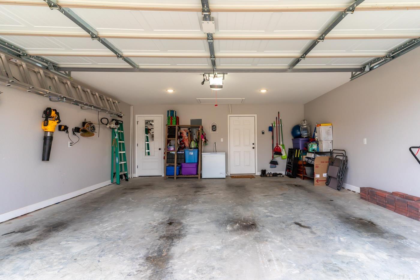 BROOKVALE - Residential