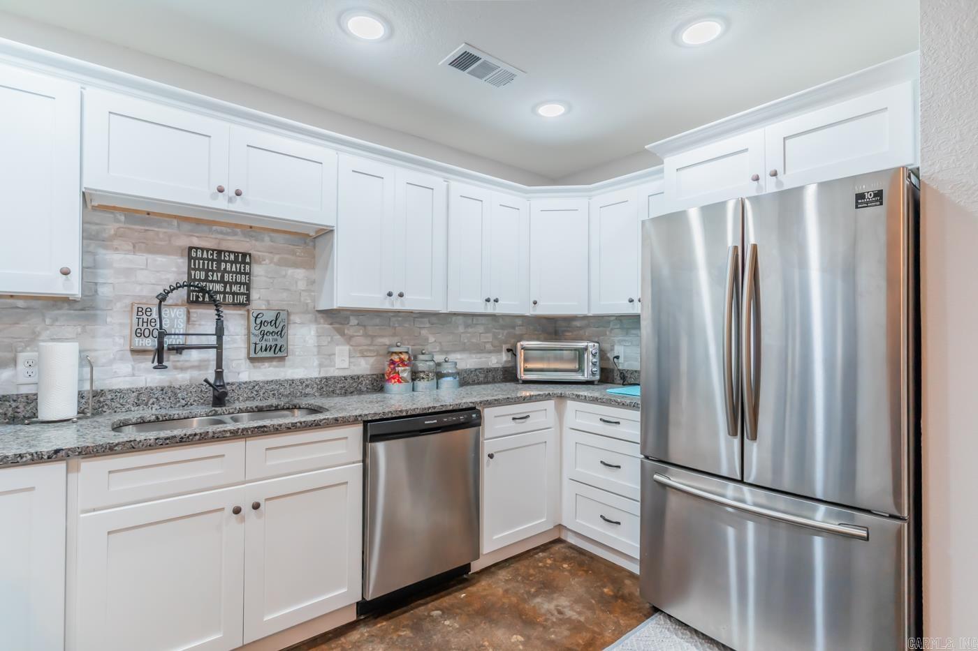 BROOKVALE - Residential