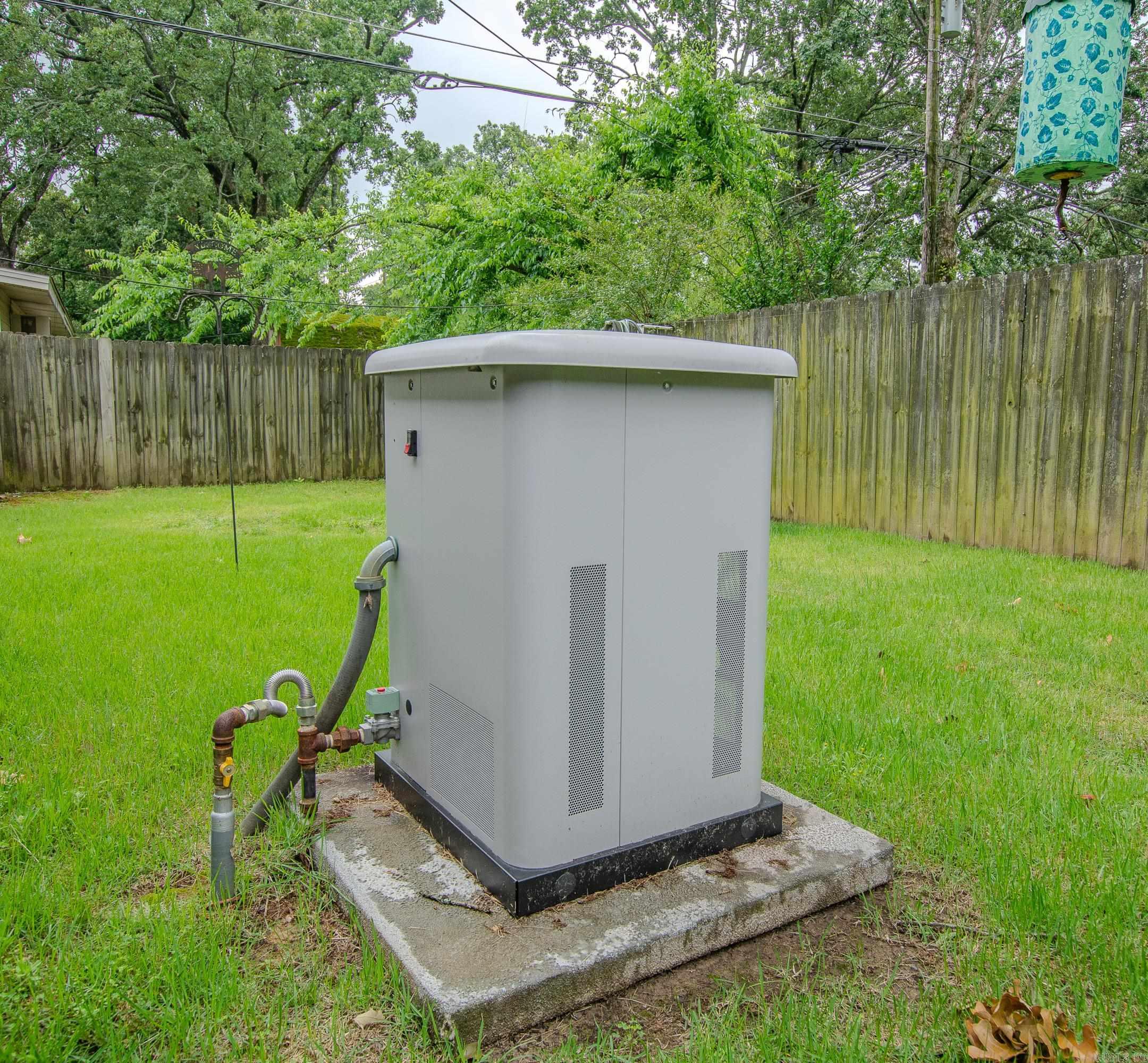 INDIAN HILLS - Residential