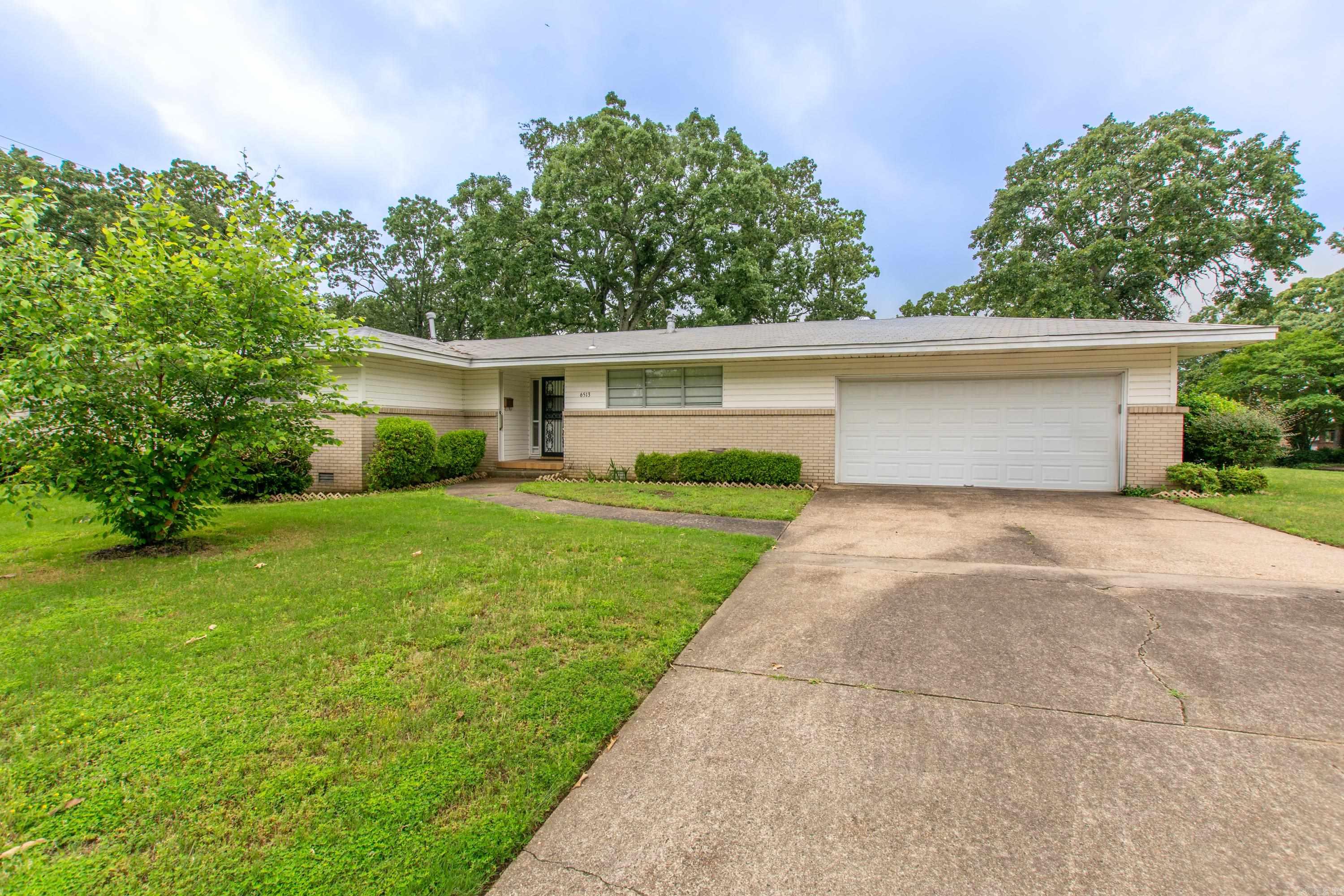 INDIAN HILLS - Residential