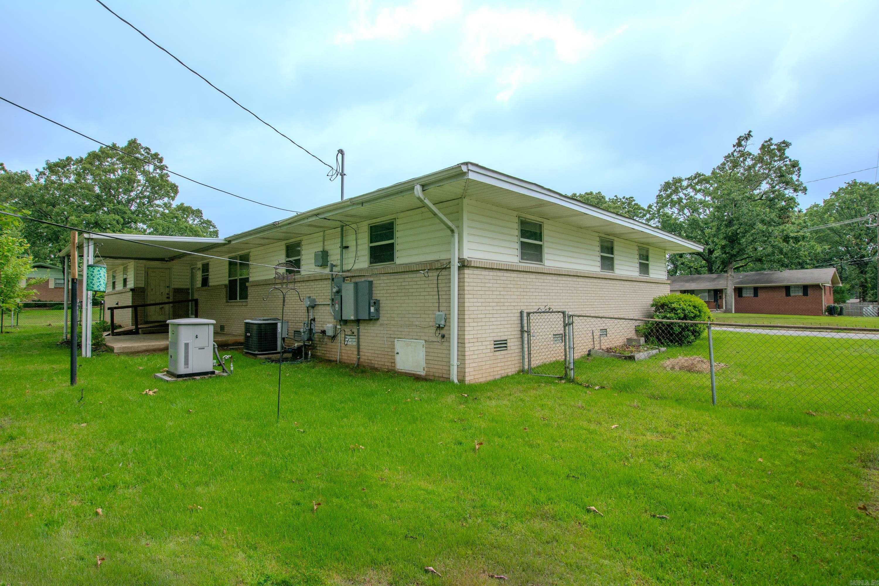 INDIAN HILLS - Residential