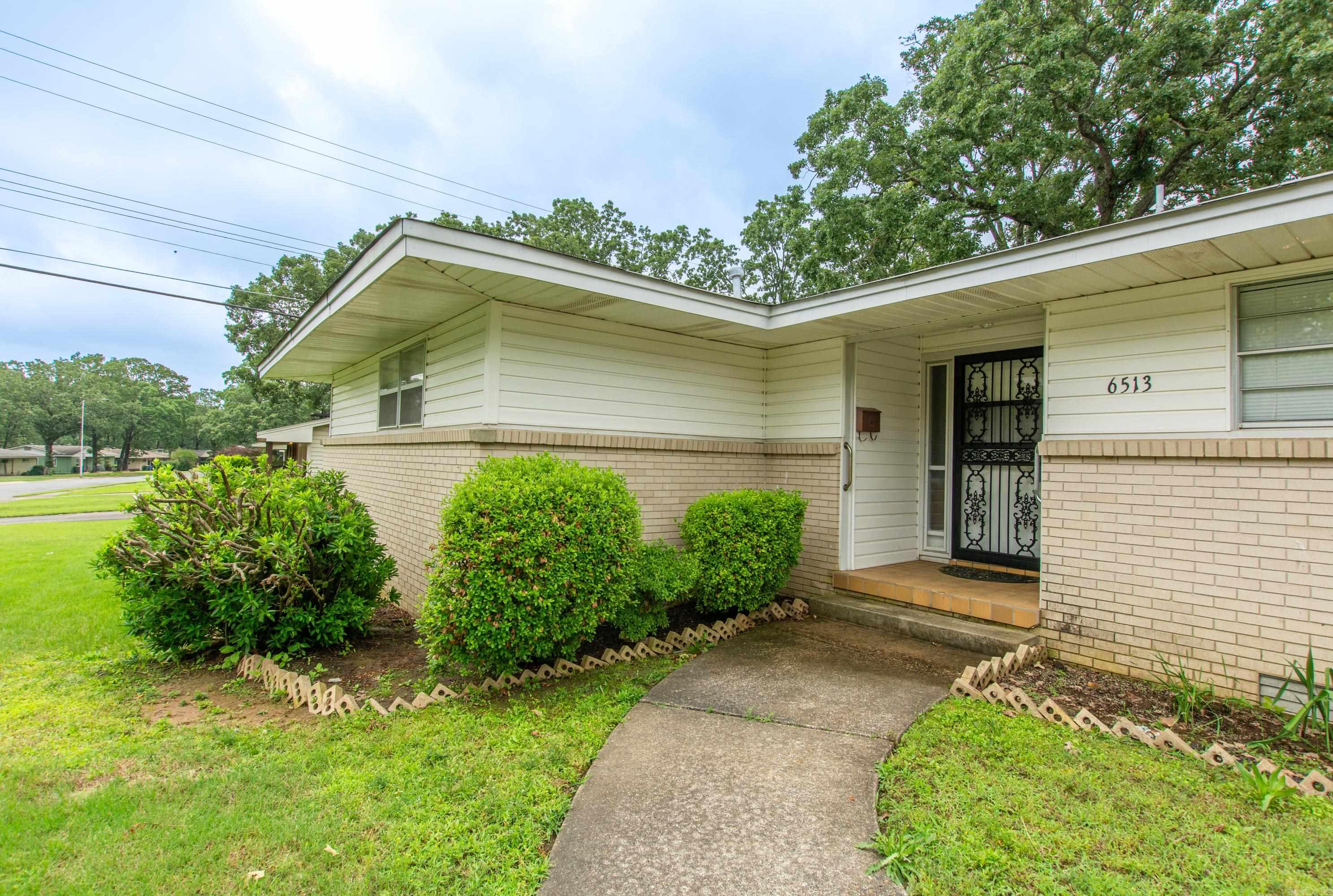 INDIAN HILLS - Residential