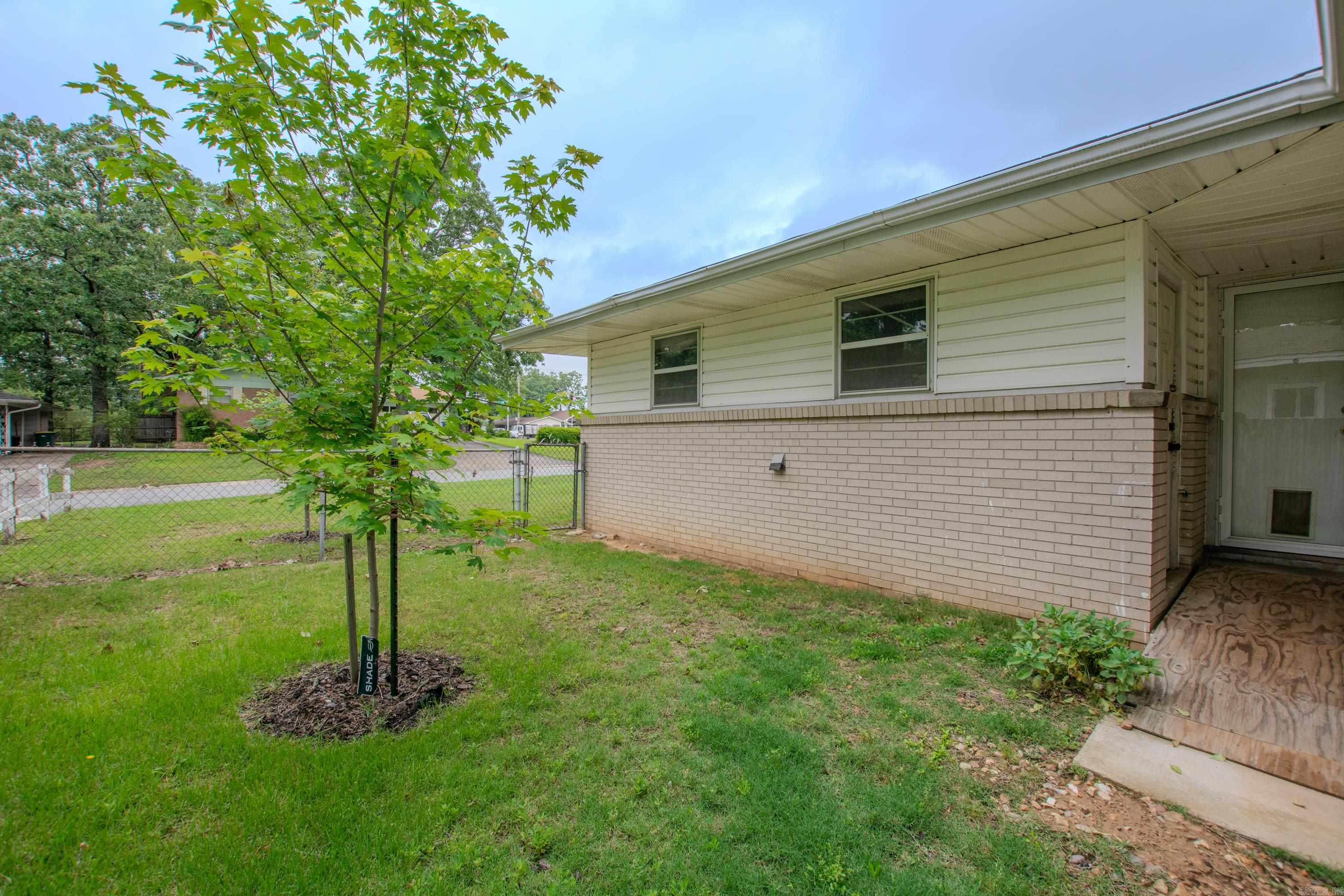 INDIAN HILLS - Residential