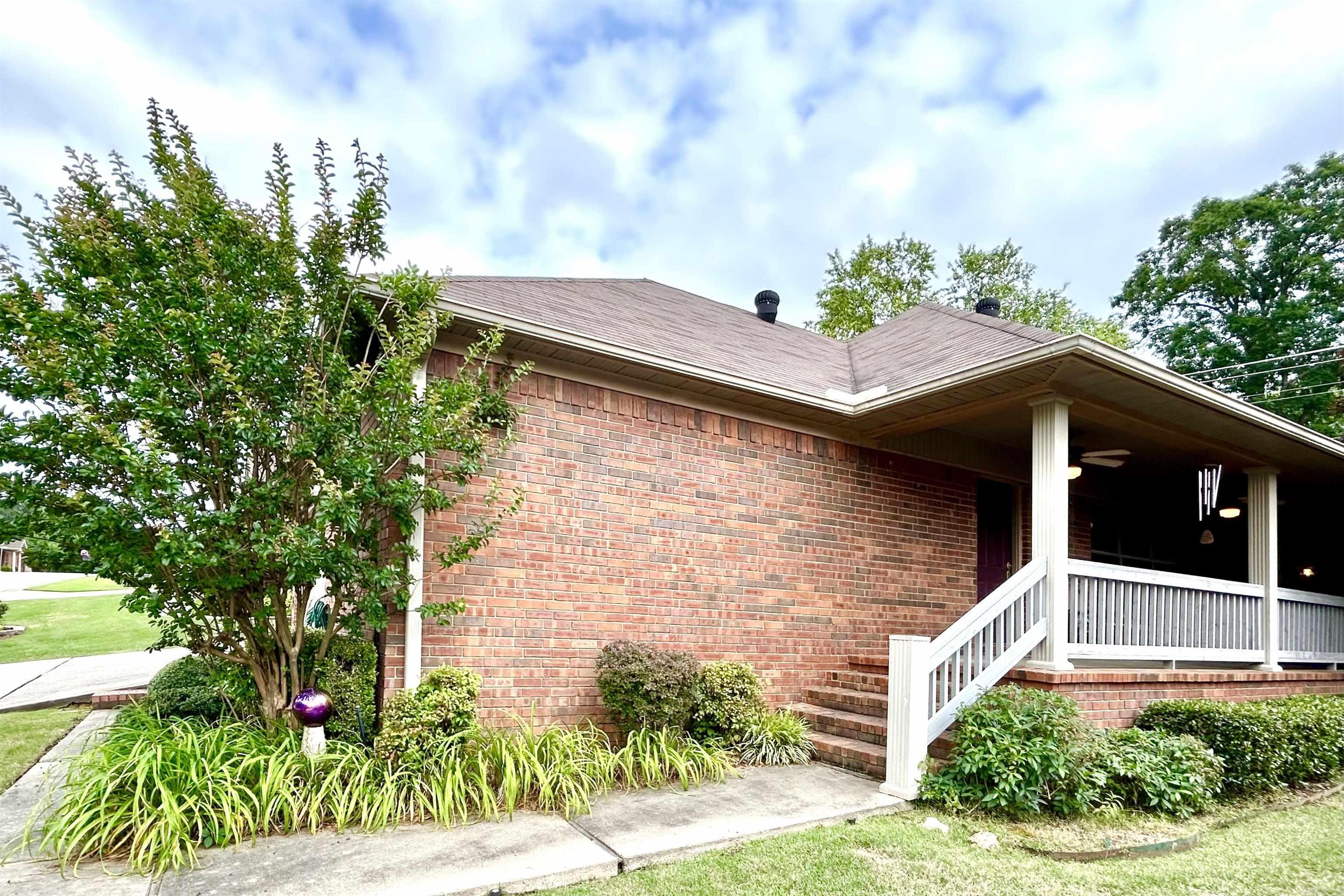 NORTHSHORE GARDENS - Residential