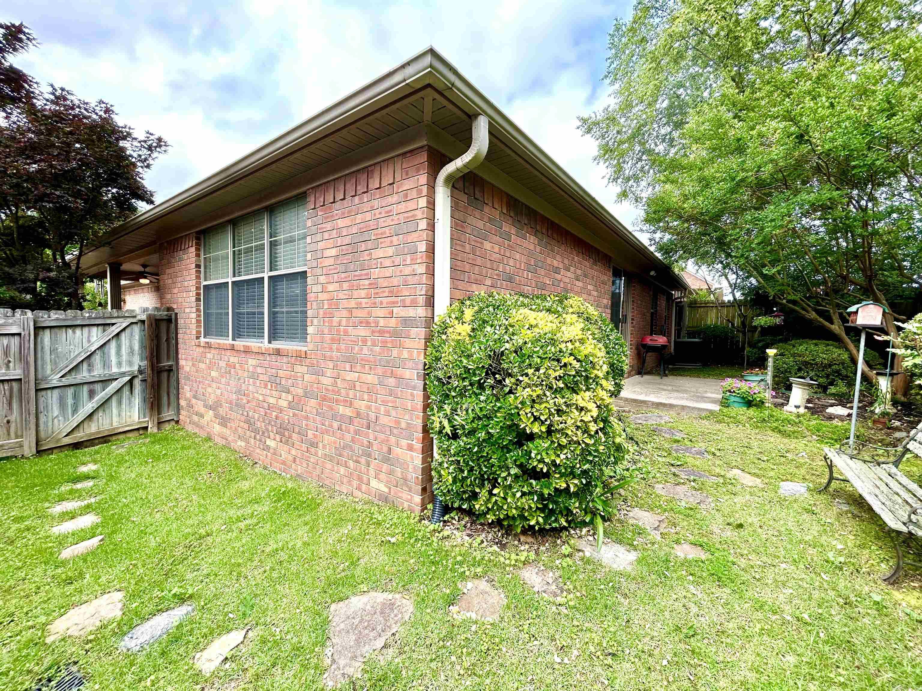 NORTHSHORE GARDENS - Residential