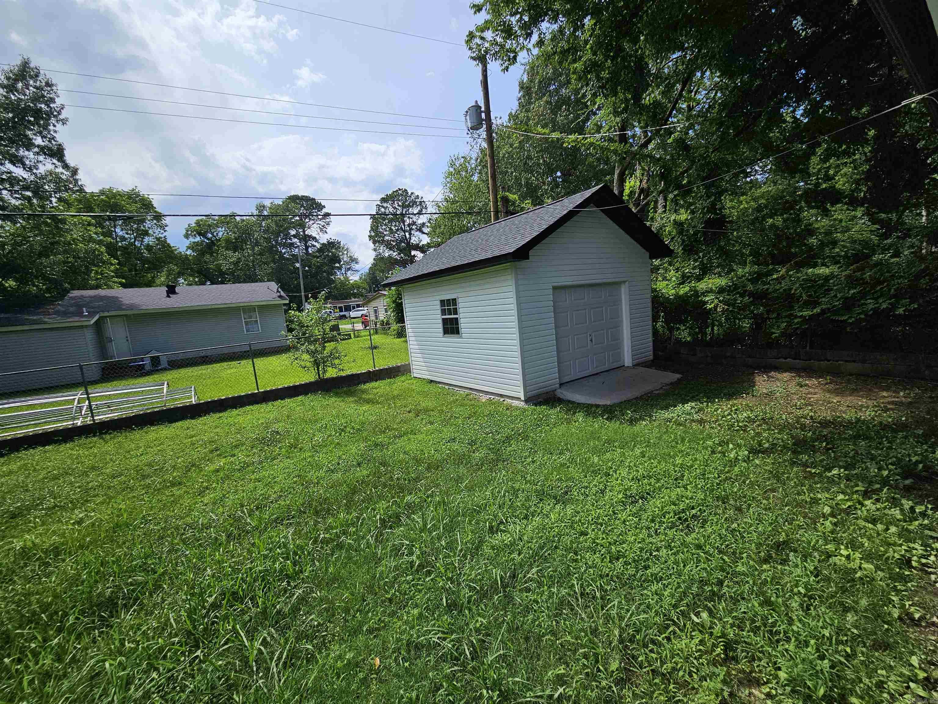 Rolling Hills - Residential Lease