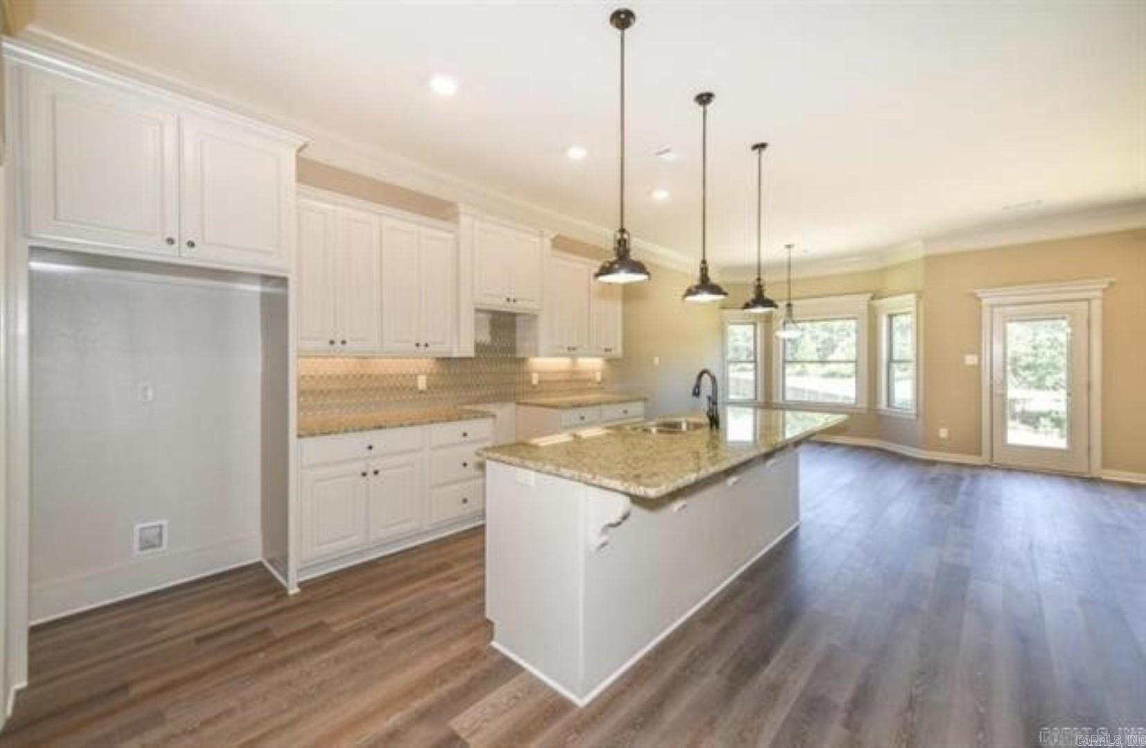 Majestic Point - Residential