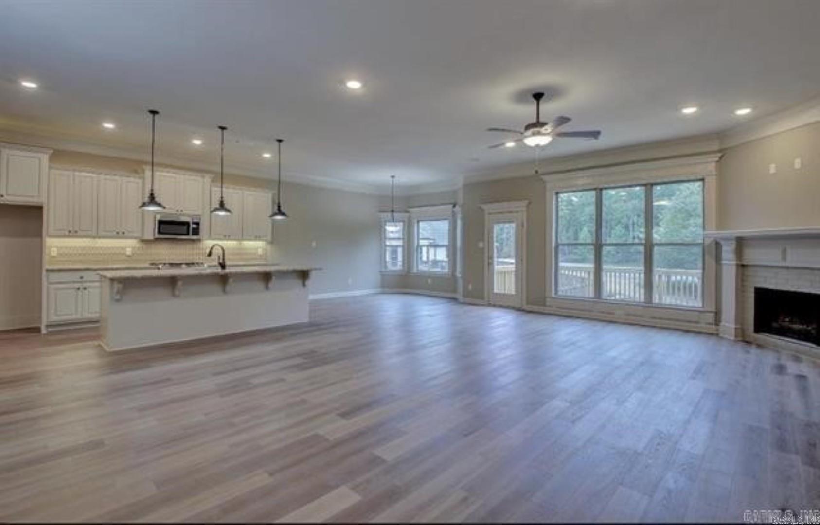 Majestic Point - Residential