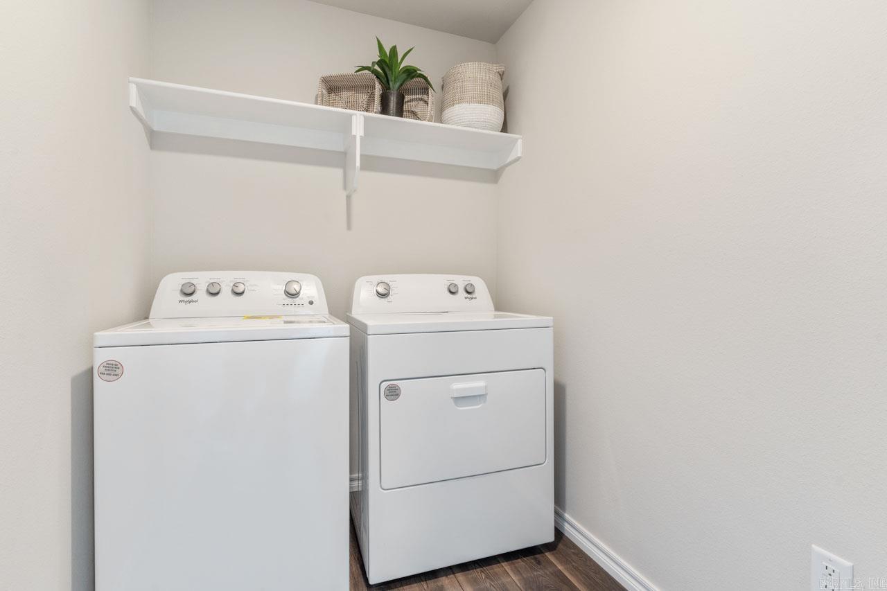 THE RESERVE AT COUNTRY CLUB PHAS - Residential