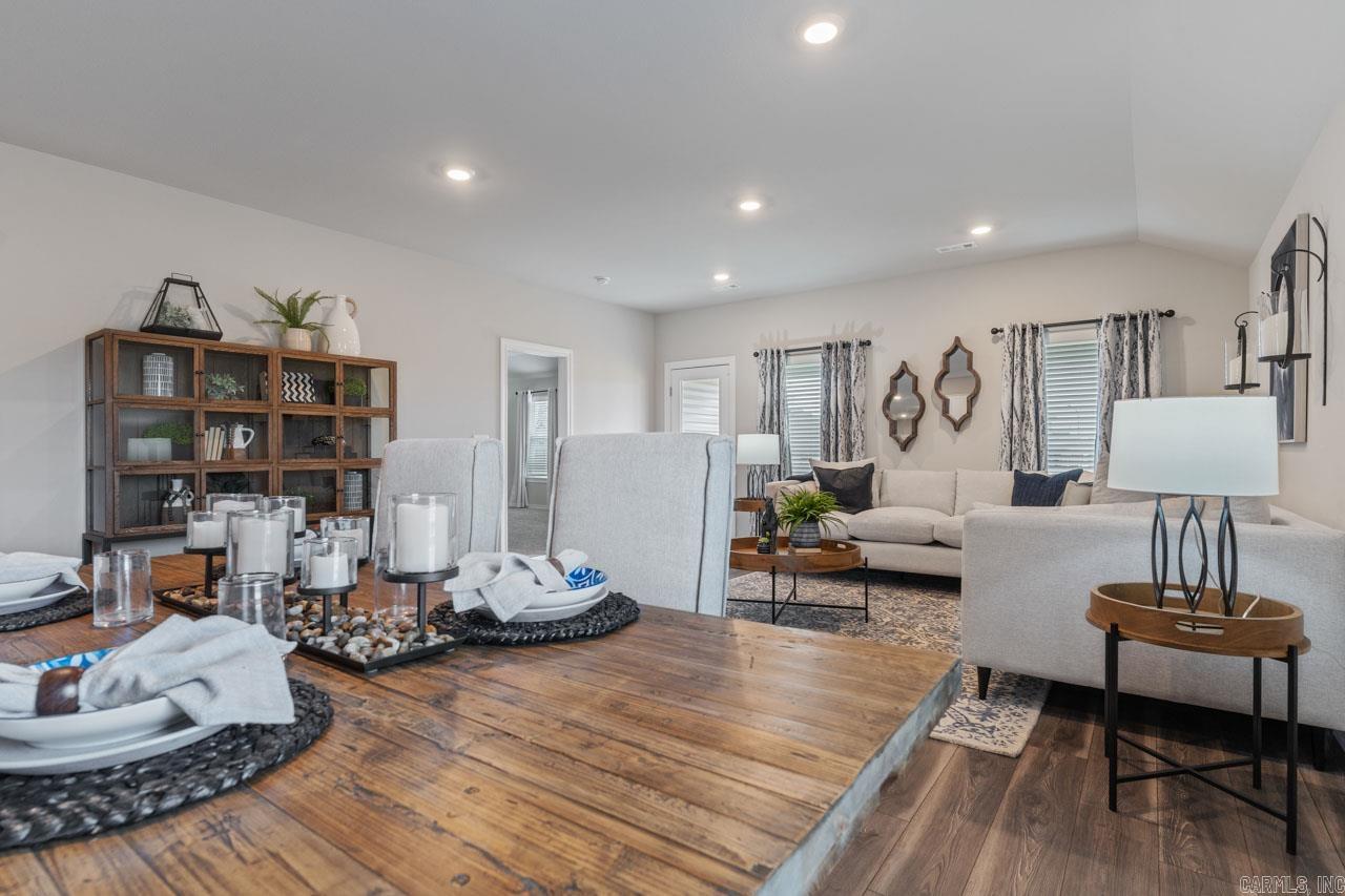 THE RESERVE AT COUNTRY CLUB PHAS - Residential