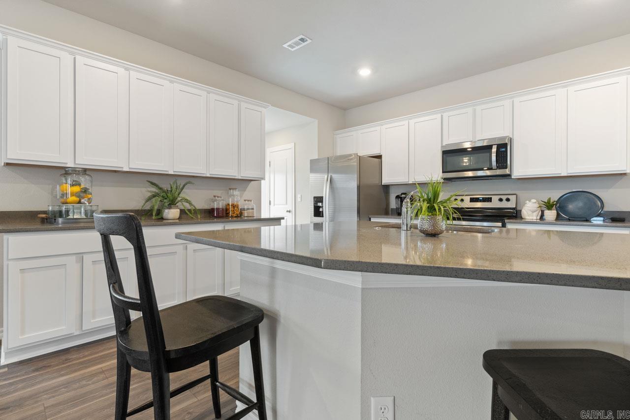 THE RESERVE AT COUNTRY CLUB PHAS - Residential