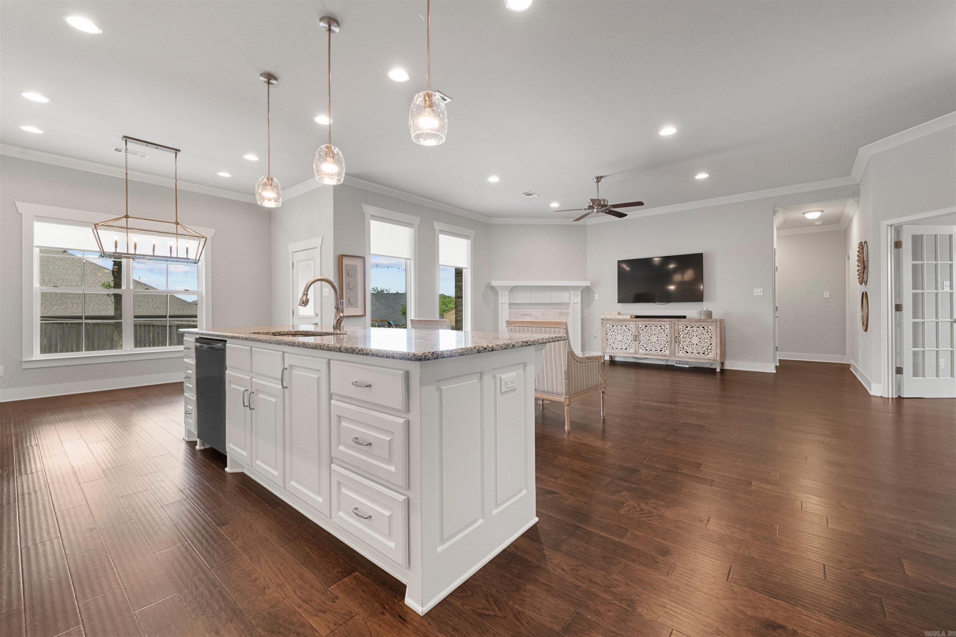 CREEKSIDE ADDN - Residential