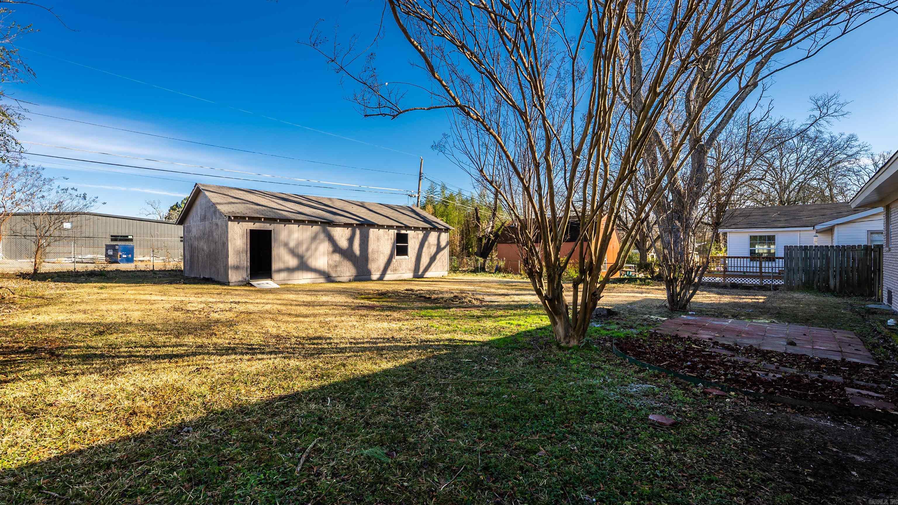 COLLINS - Residential