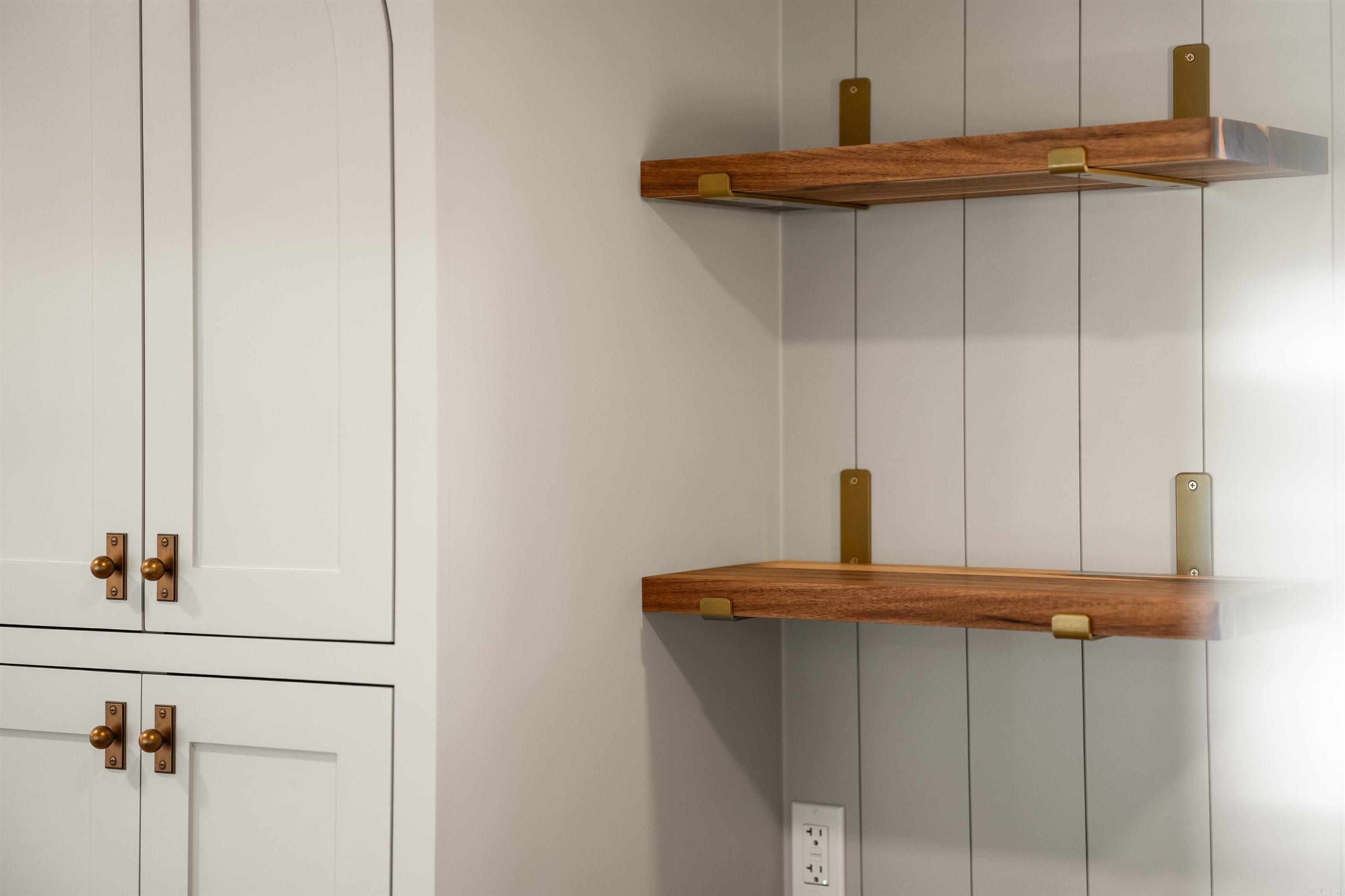 COLLINS - Residential