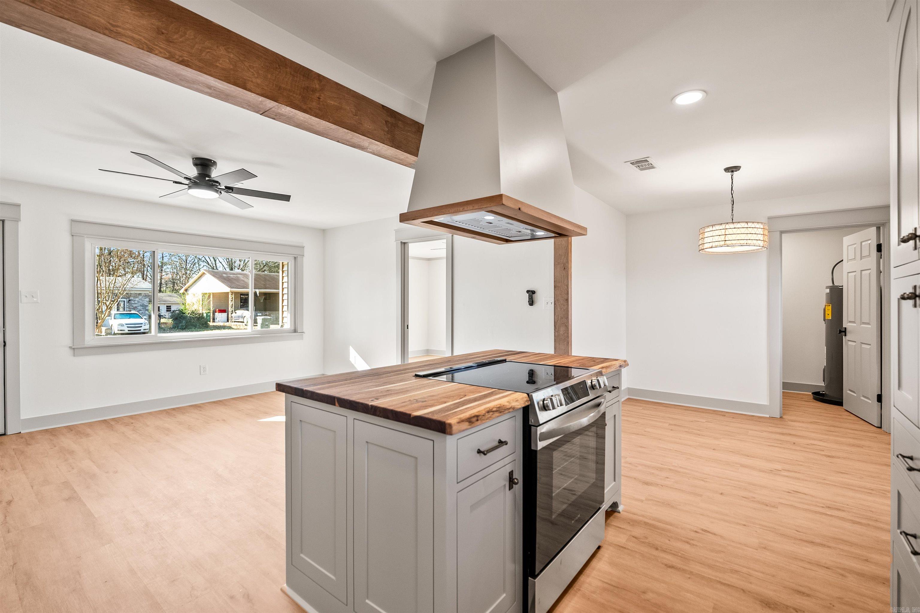 COLLINS - Residential