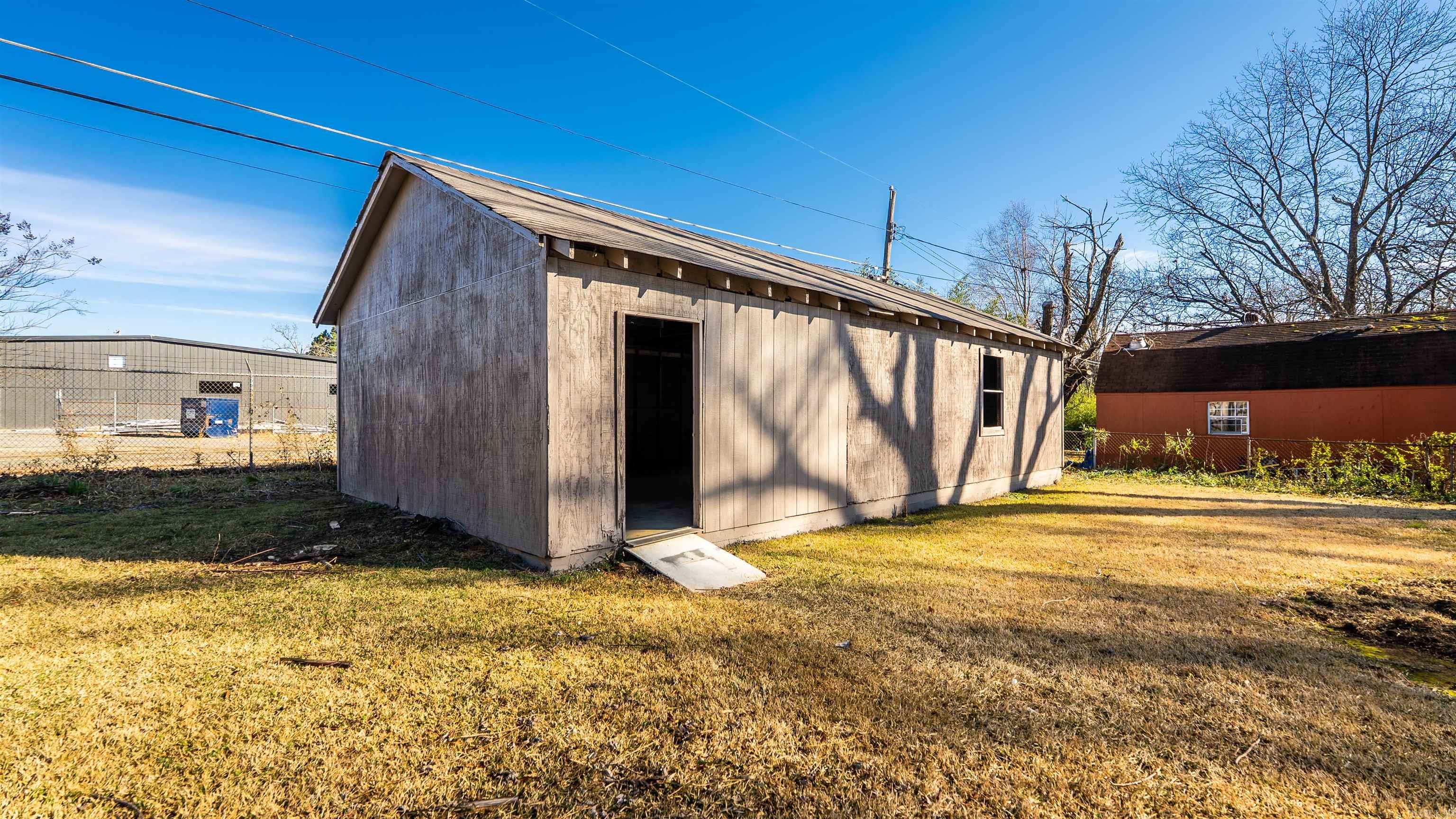 COLLINS - Residential