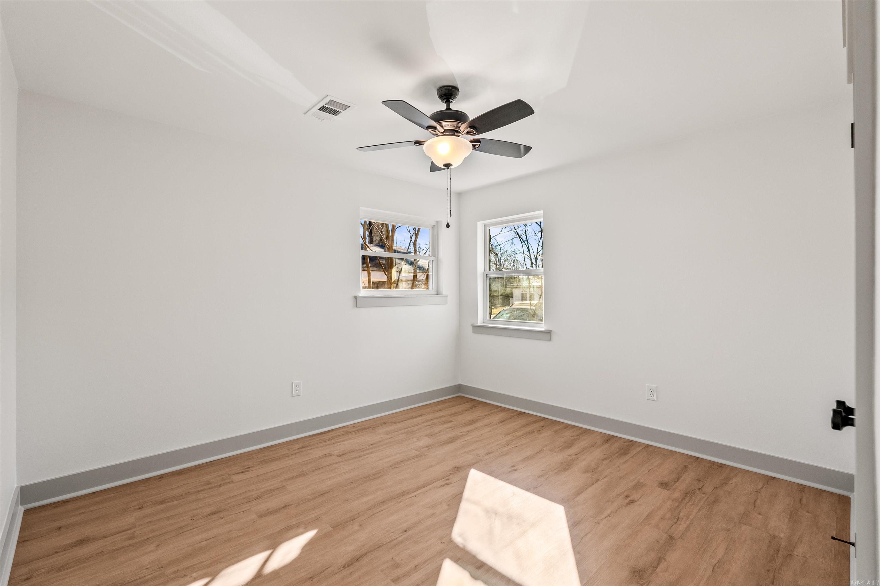 COLLINS - Residential