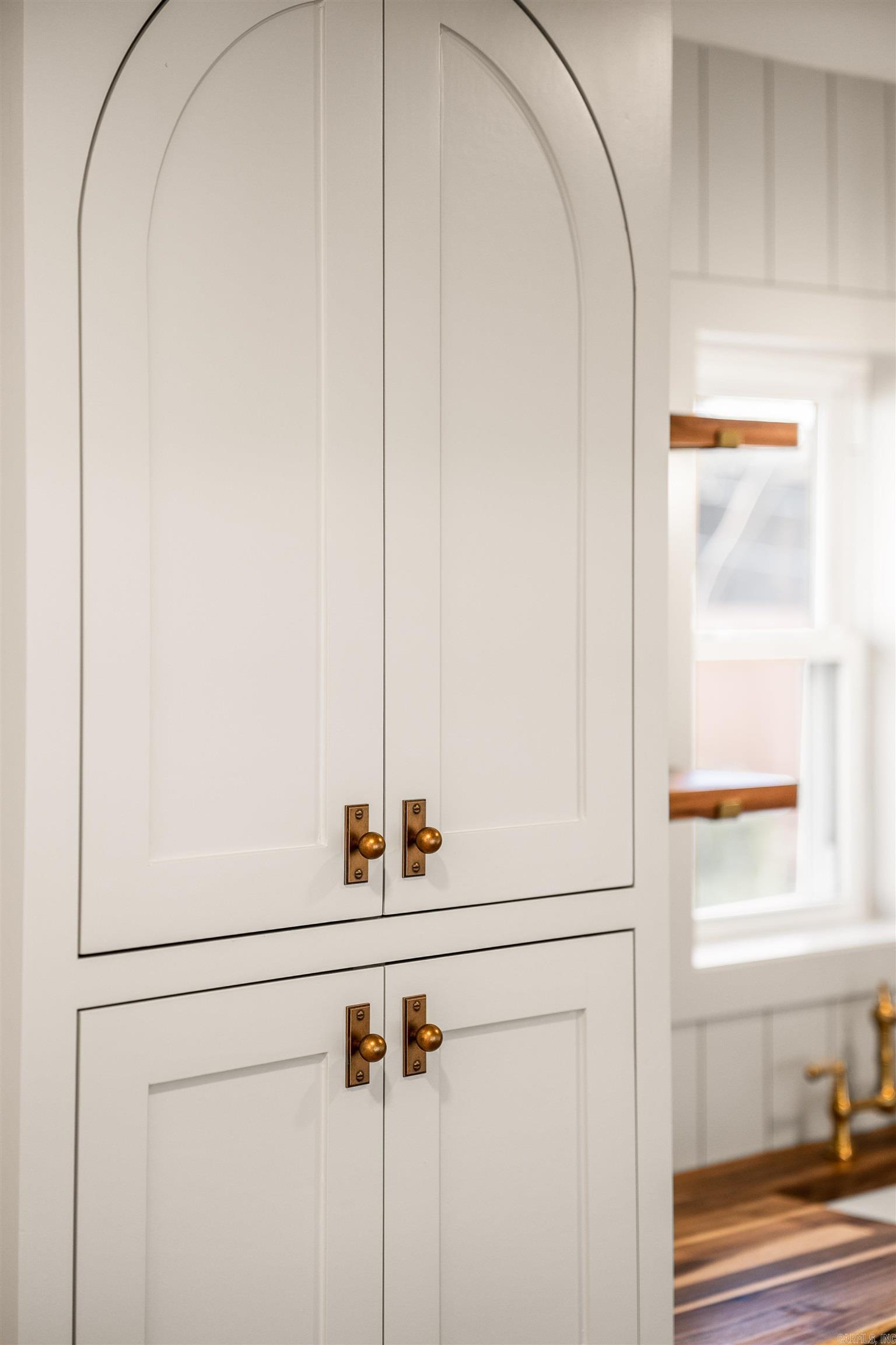 COLLINS - Residential