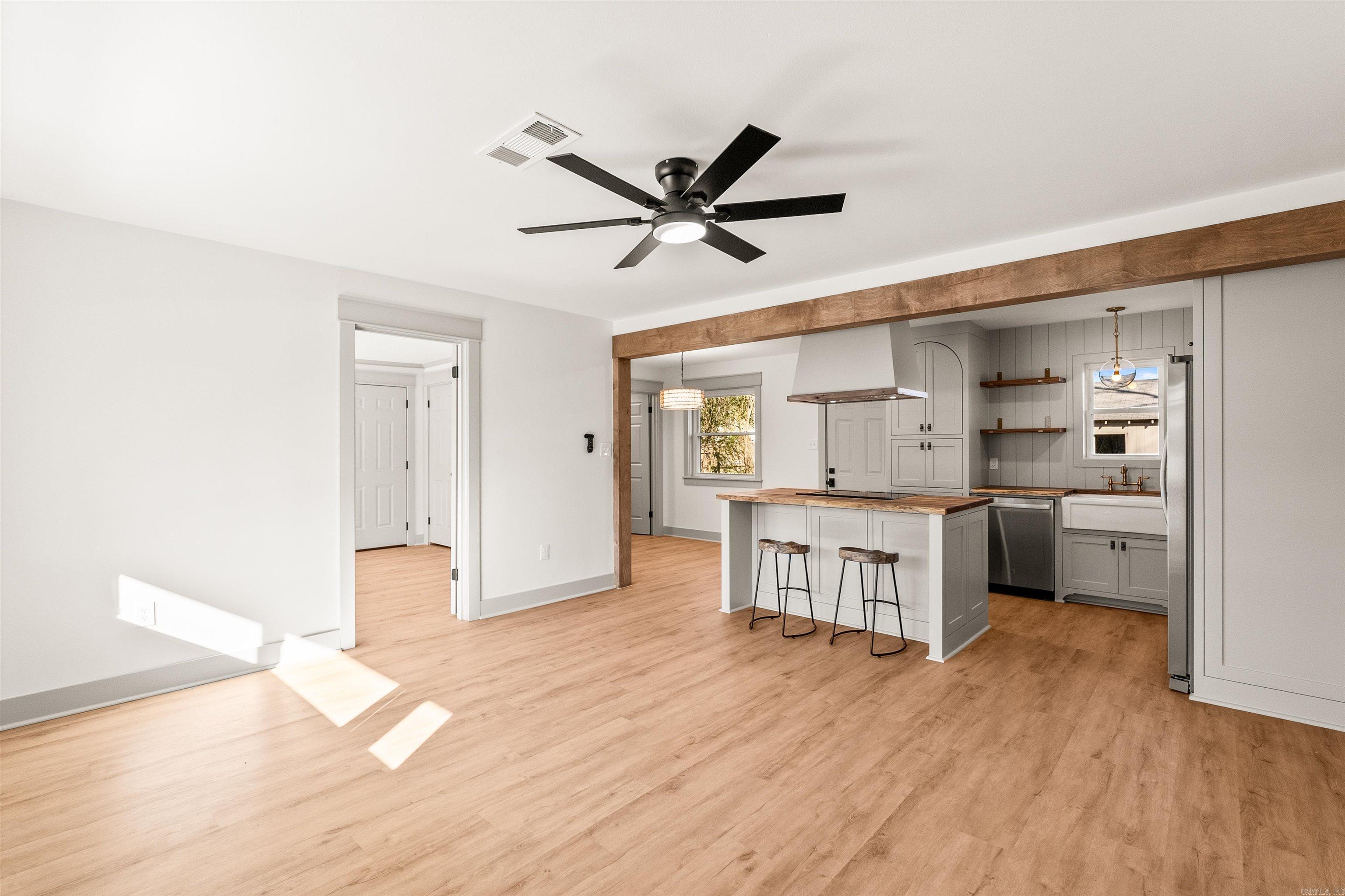 COLLINS - Residential