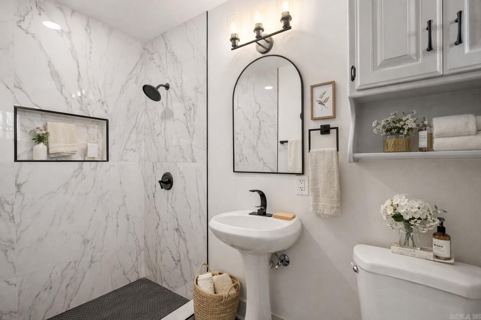 COLLINS - Residential