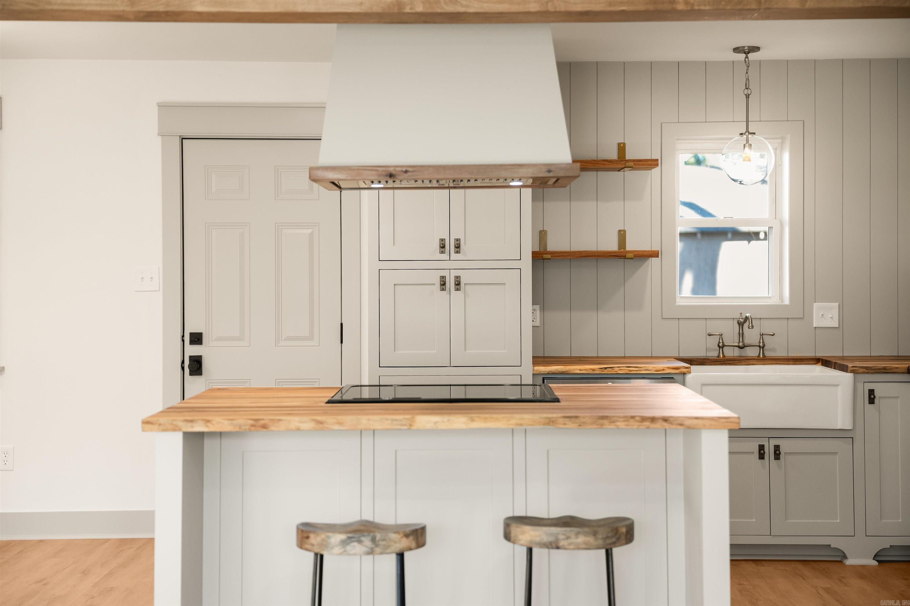 COLLINS - Residential