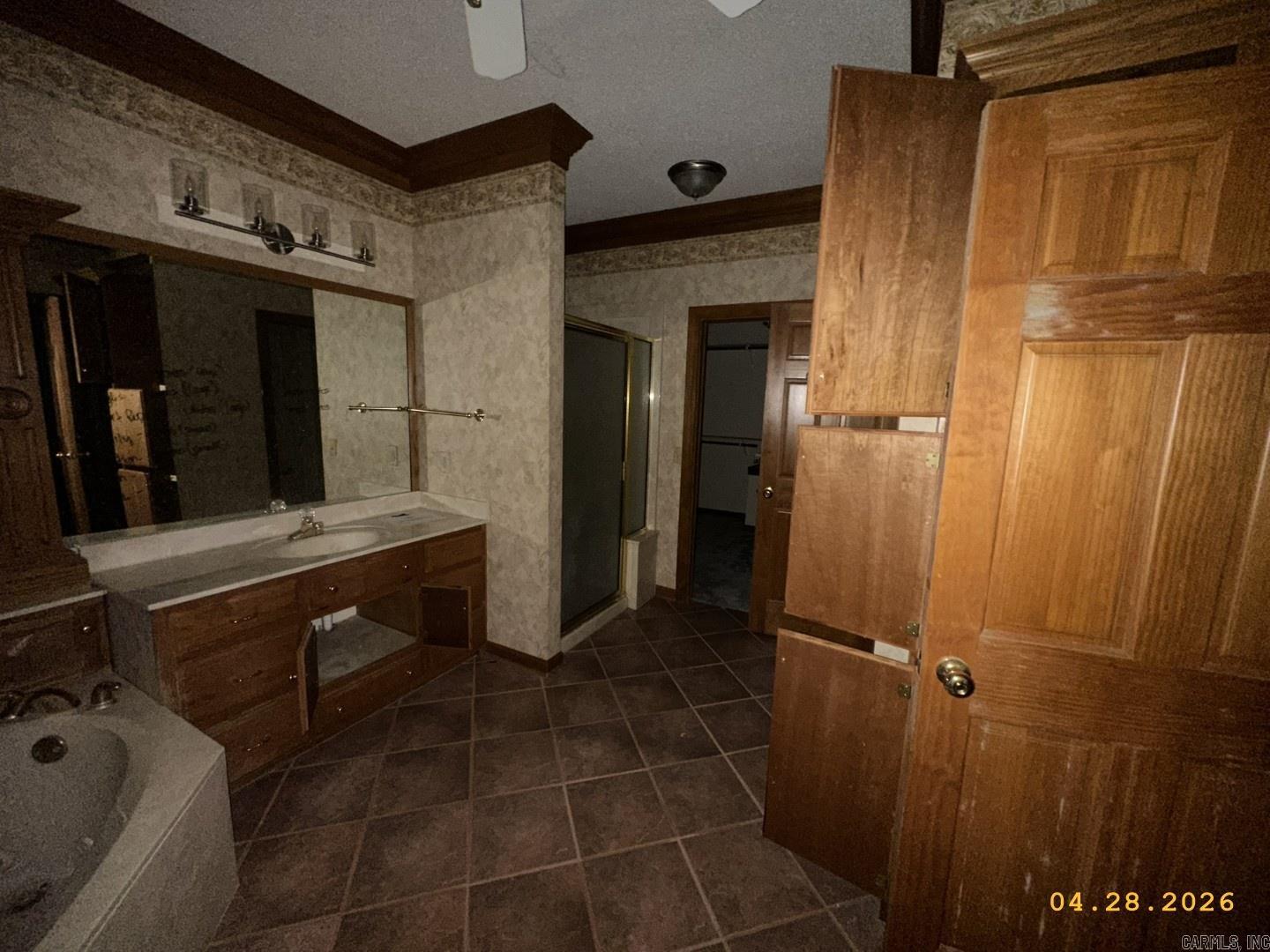 SHADY GROVE ESTATES - Residential