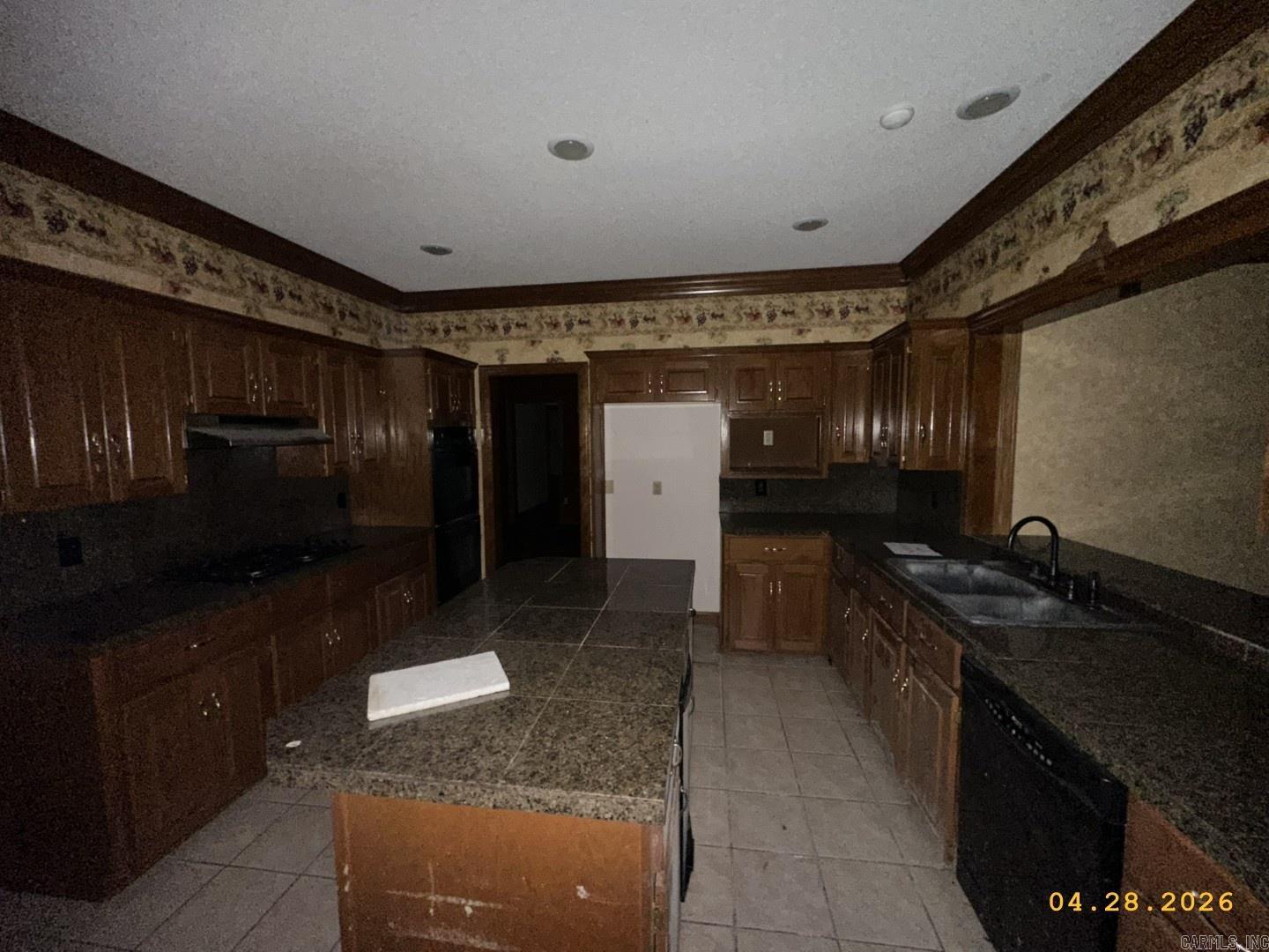 SHADY GROVE ESTATES - Residential