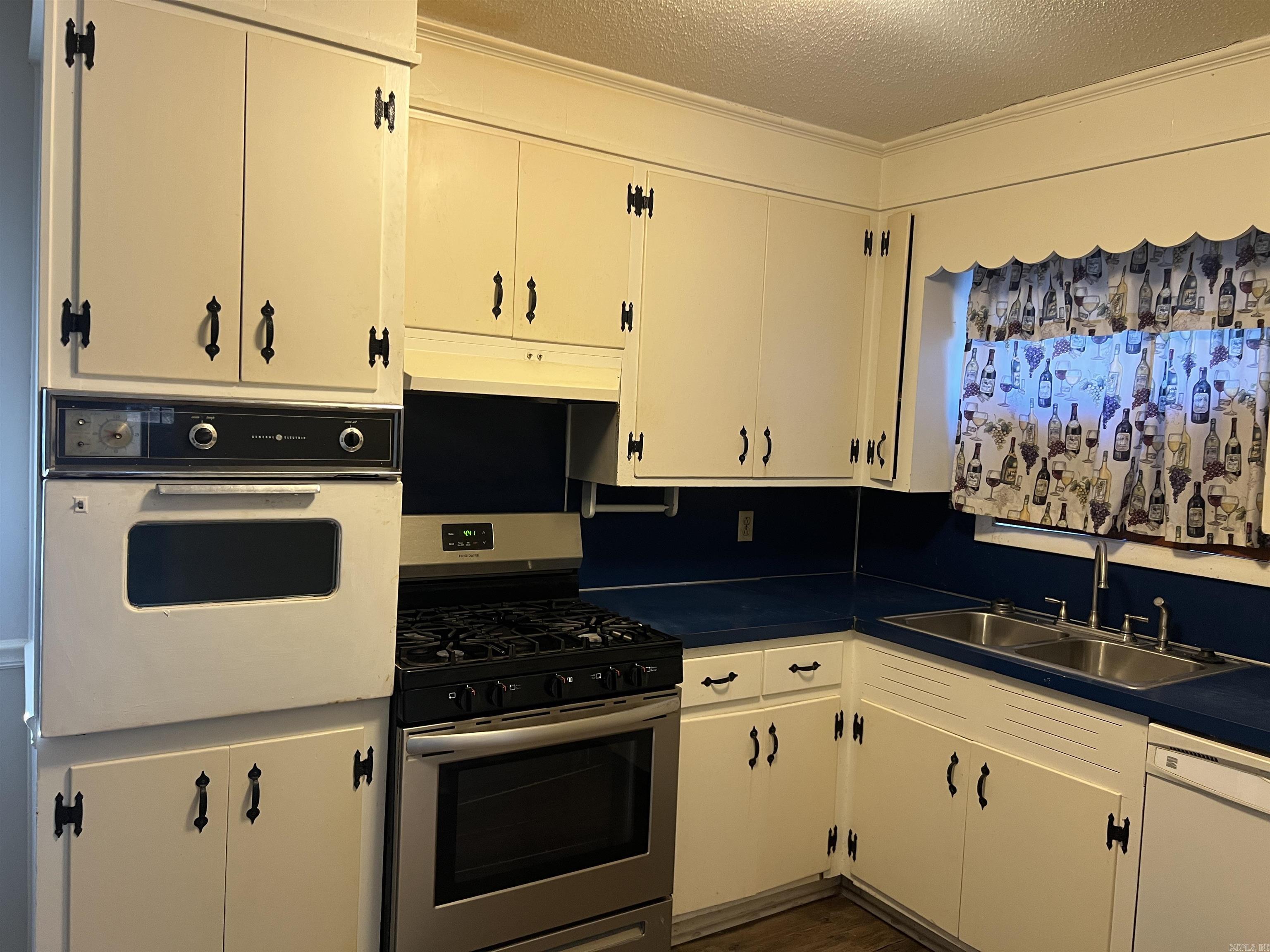 Sherwood Forest - Residential