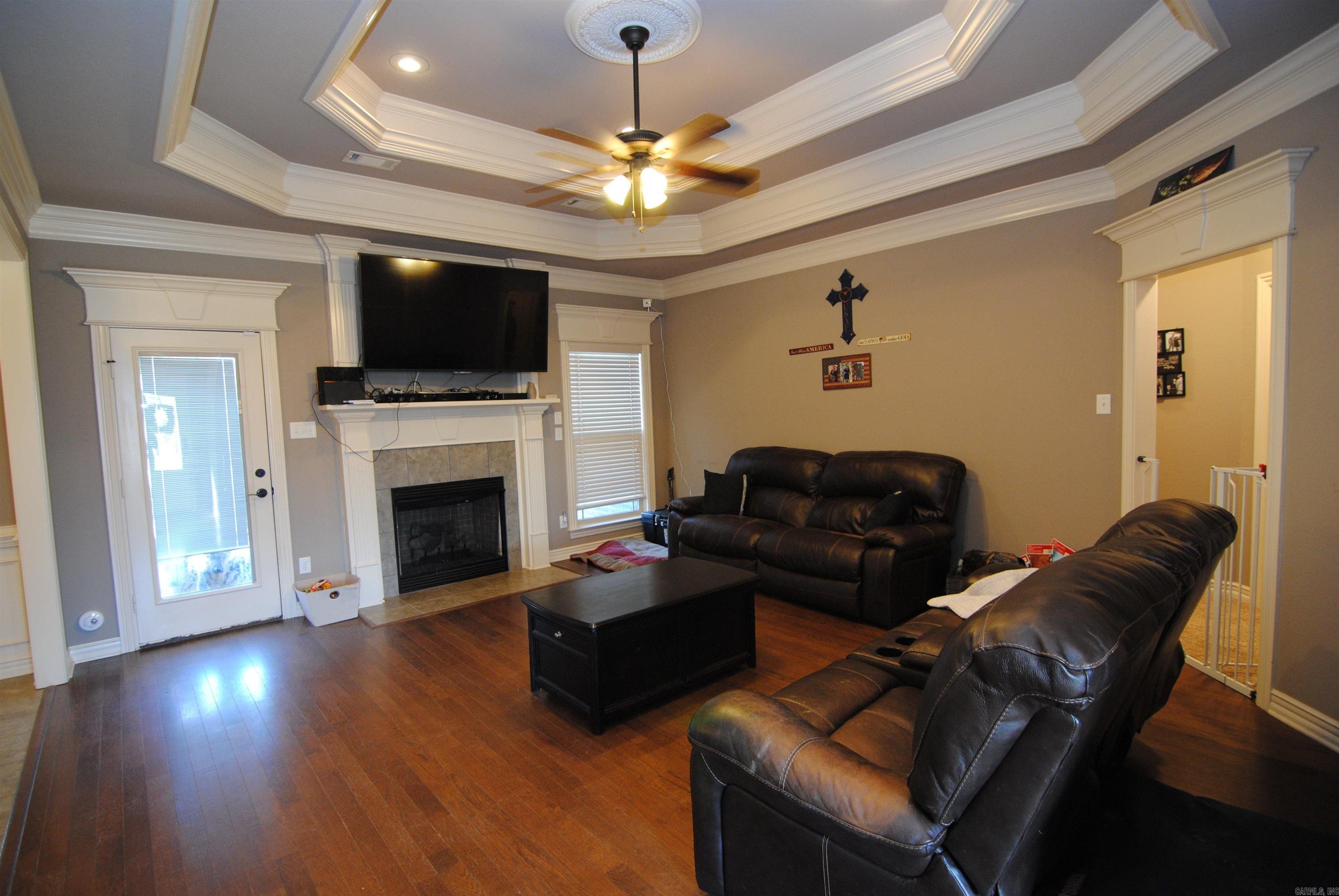 Base Meadows - Residential Lease