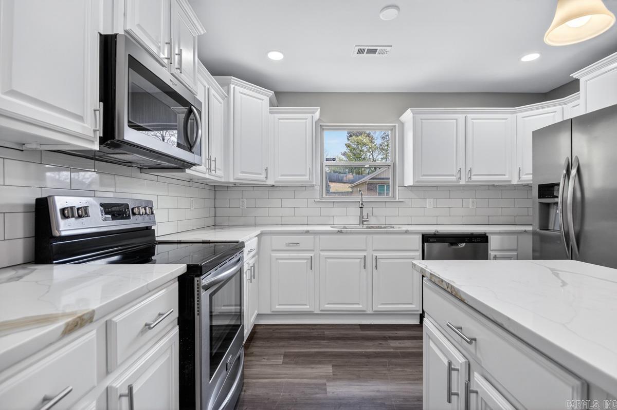 CARMICHAEL ESTATES - Residential