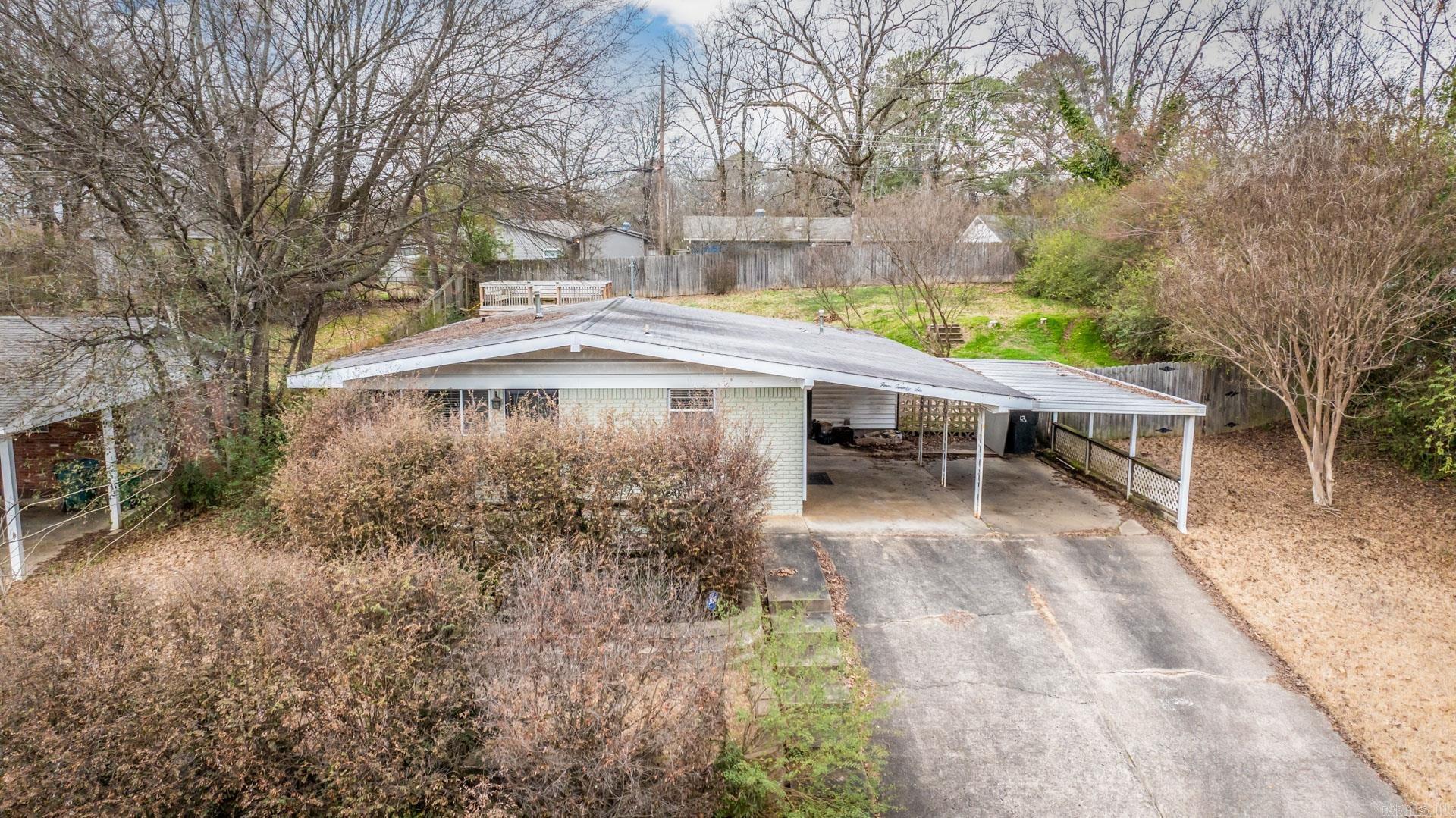 BROOK HOLLOW ADDN - Residential