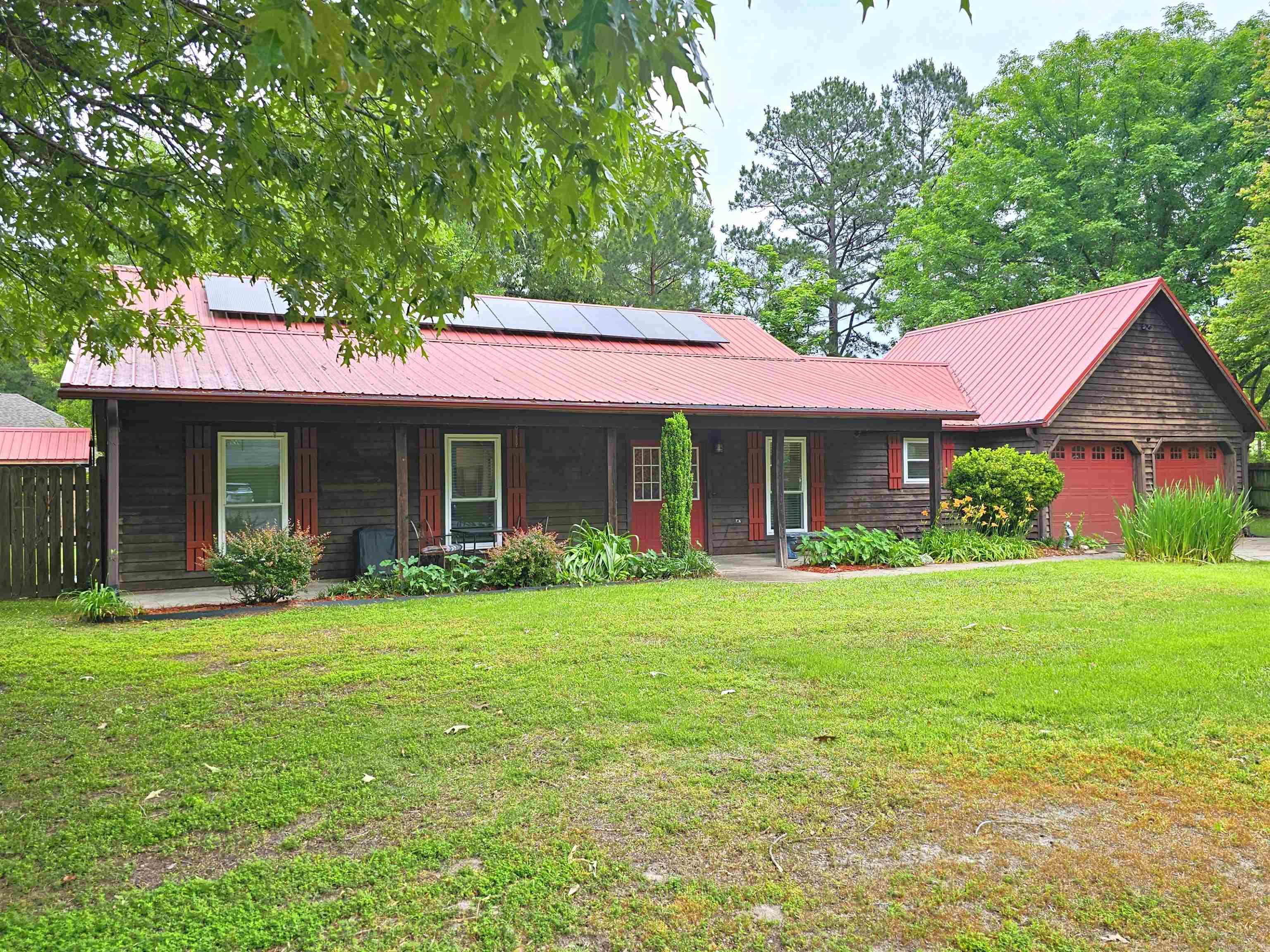 Maple Creek Orchard Lake - Residential