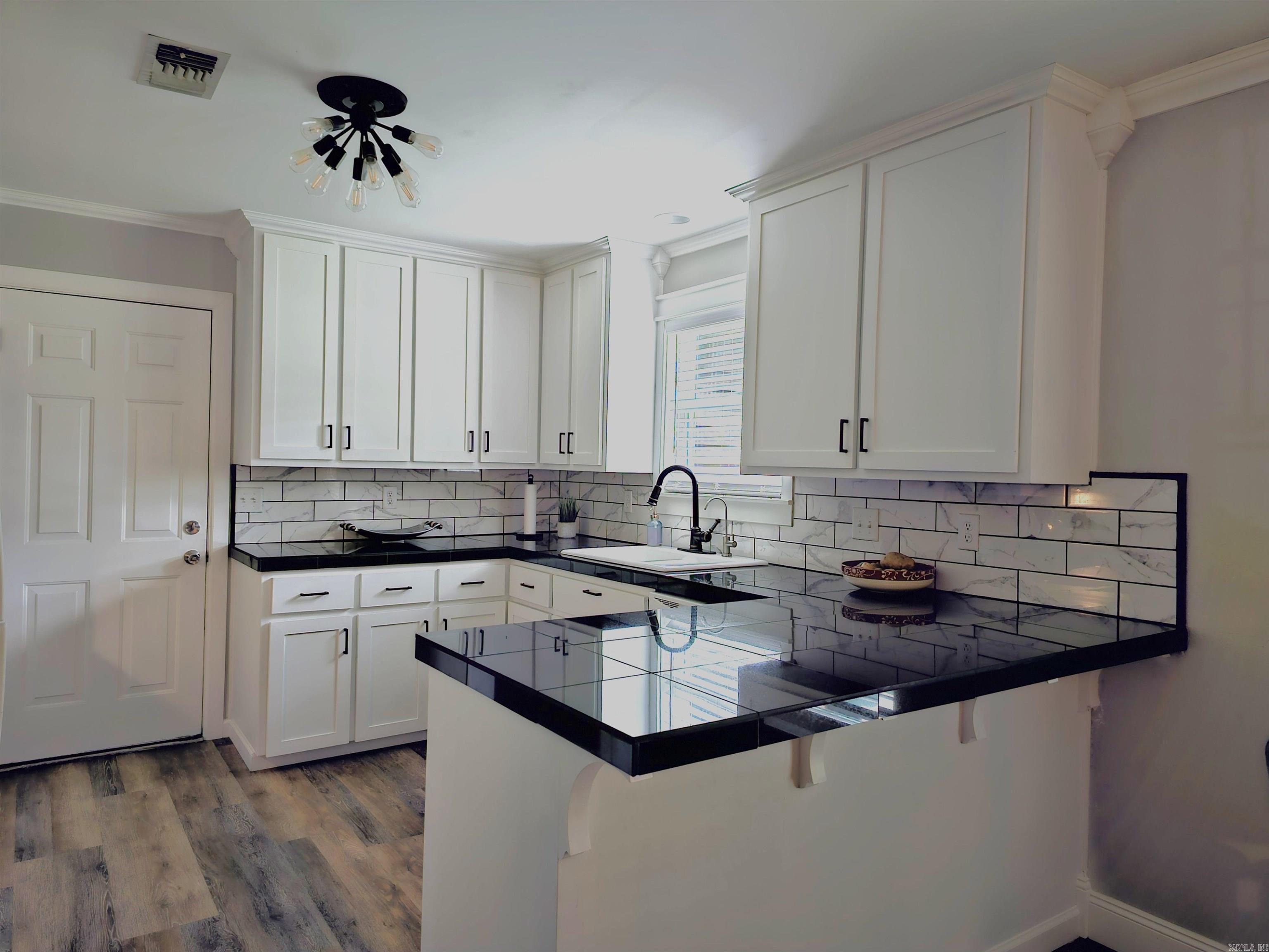Maple Creek Orchard Lake - Residential