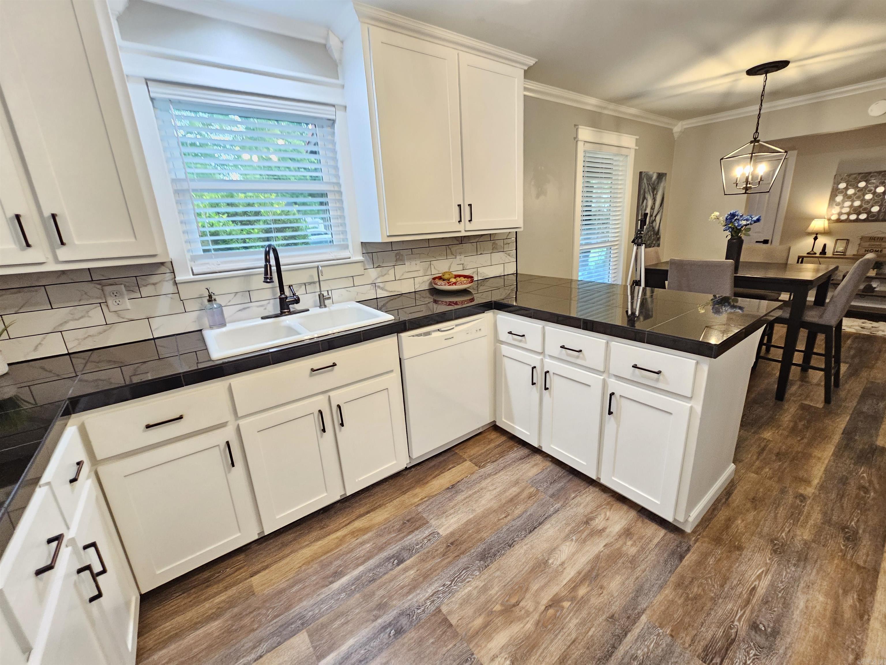 Maple Creek Orchard Lake - Residential